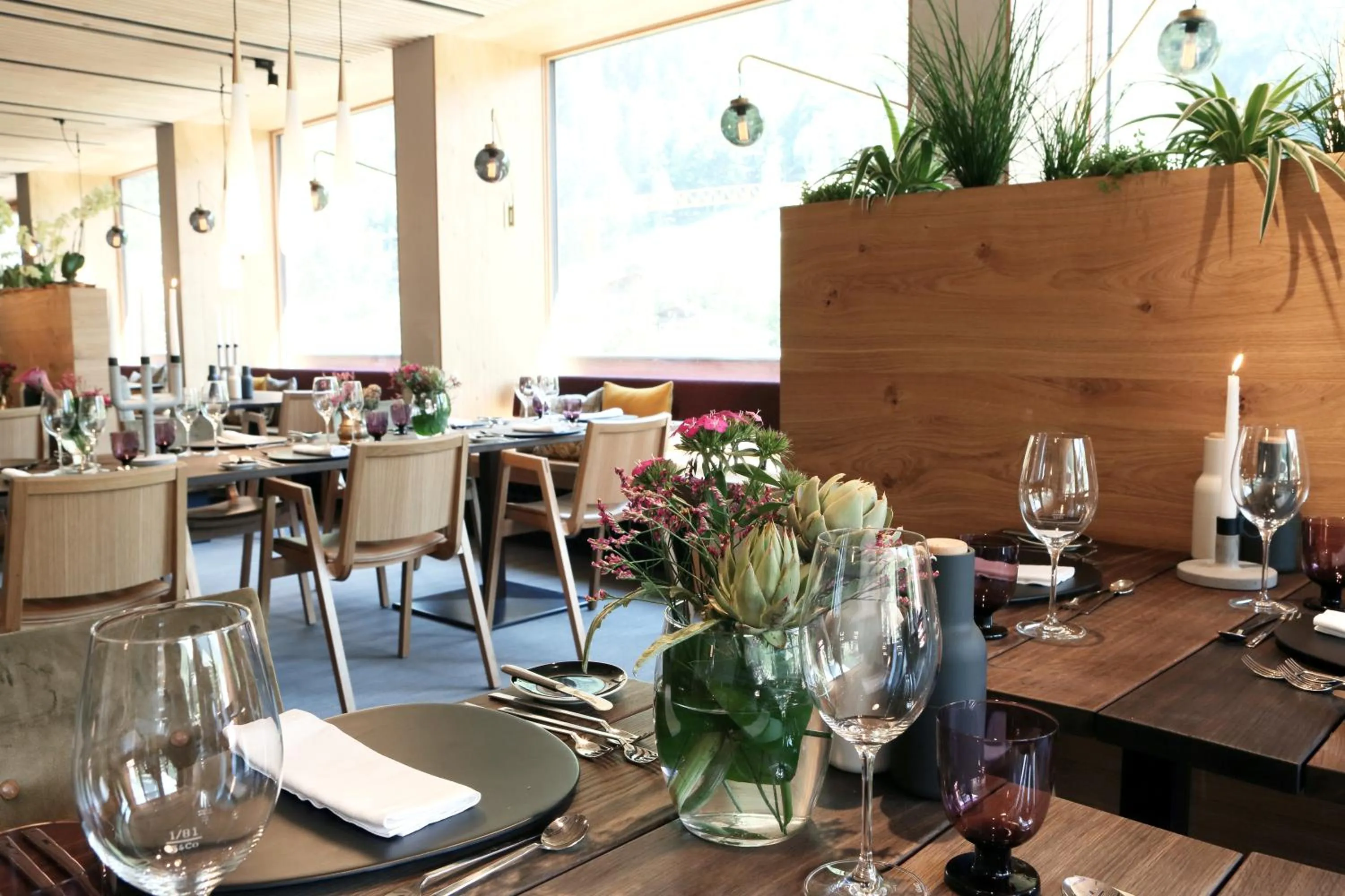 Restaurant/places to eat in Walliserhof