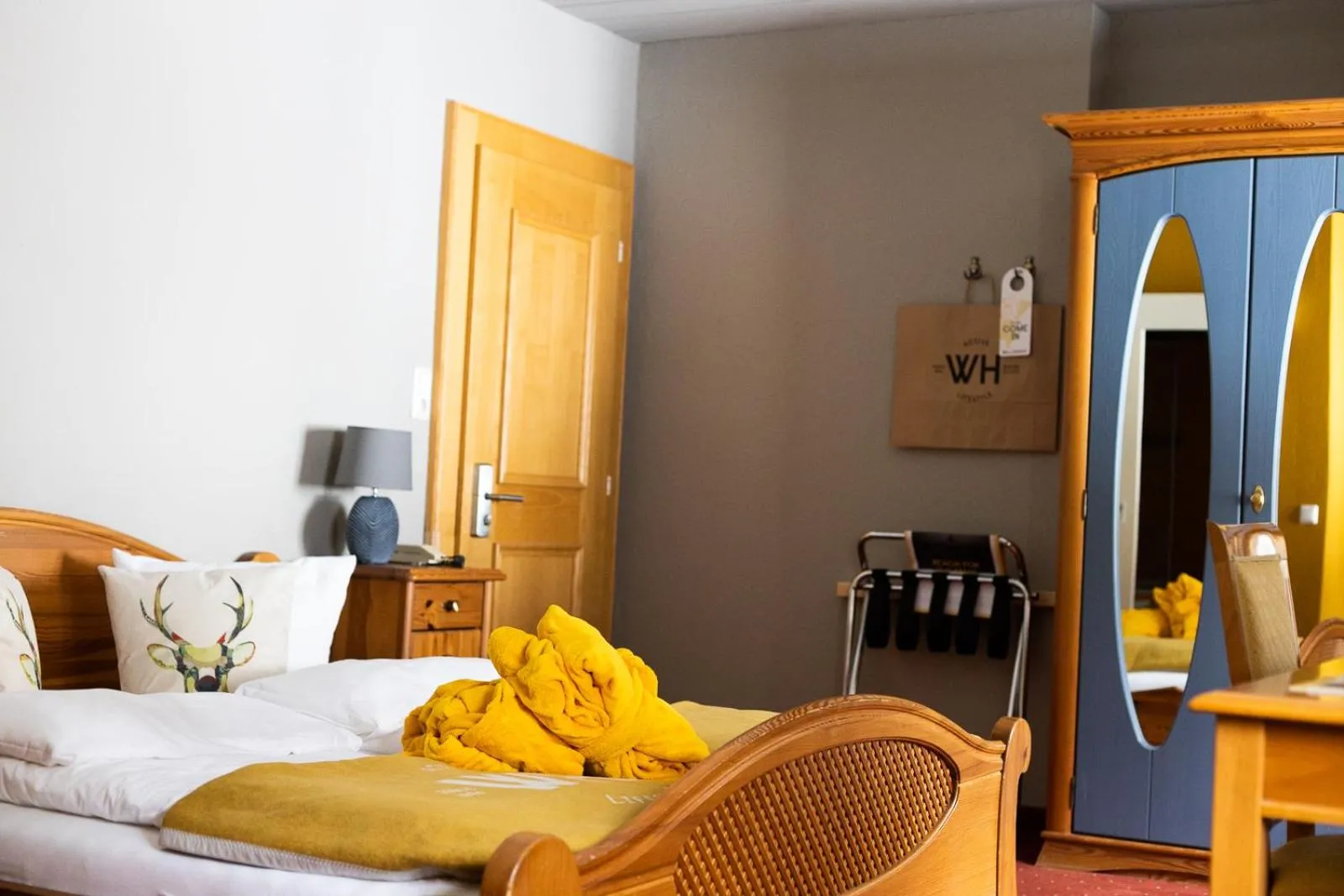 Photo of the whole room, Bed in Walliserhof