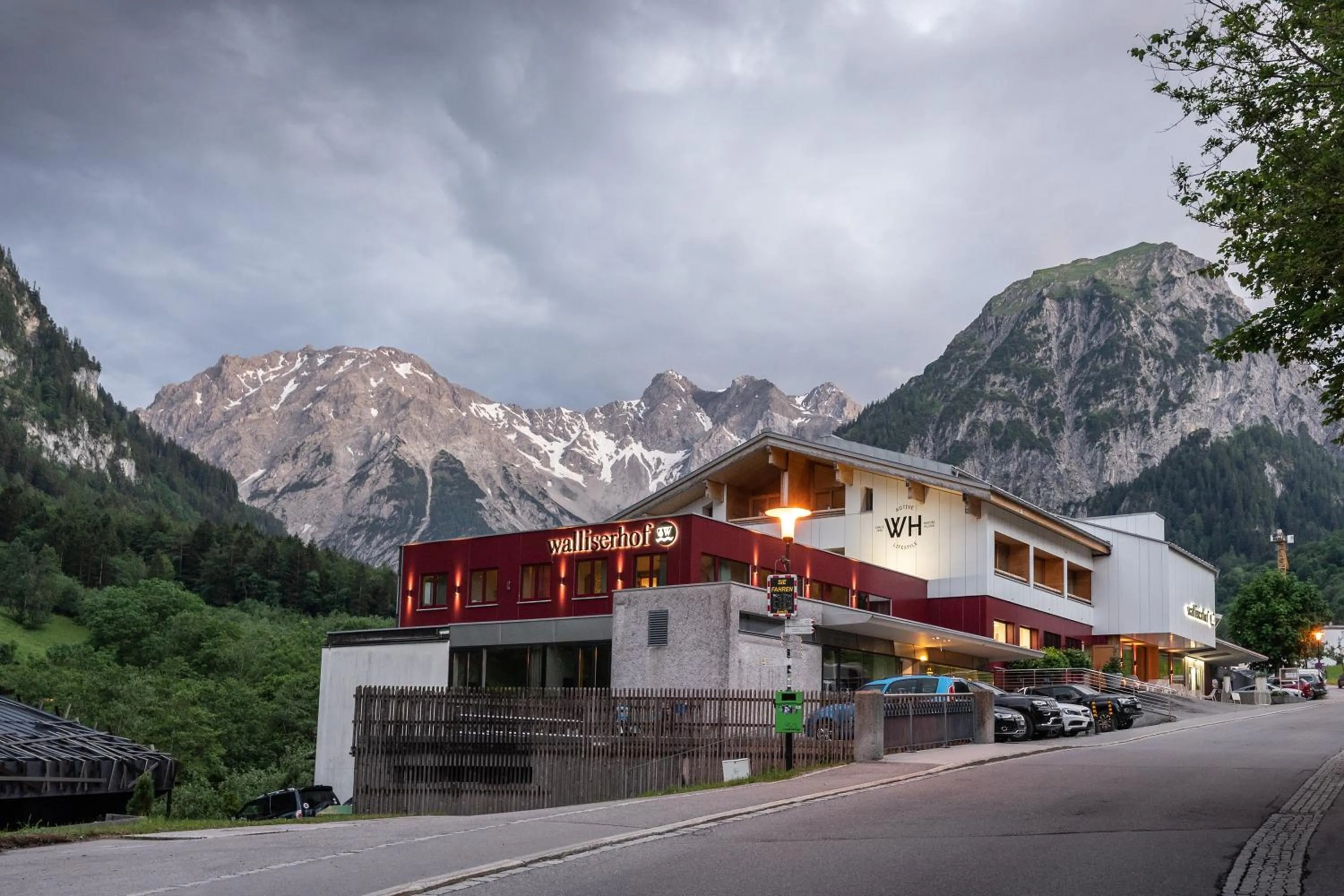 Property building in Walliserhof
