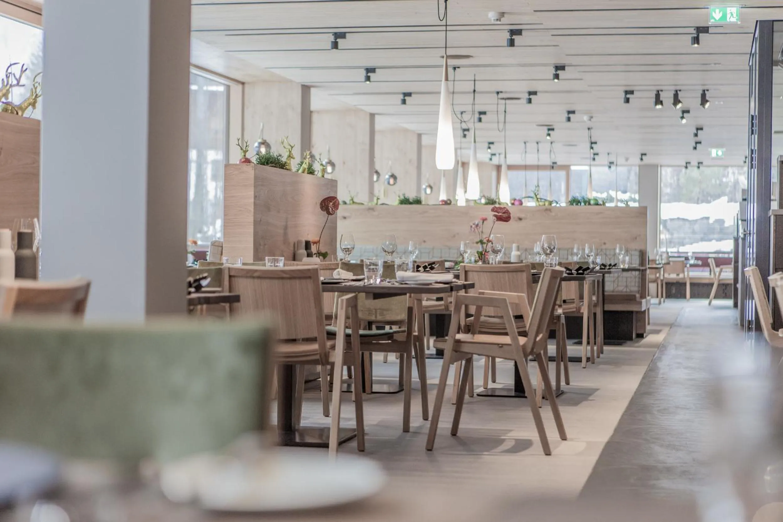 Restaurant/places to eat in Walliserhof