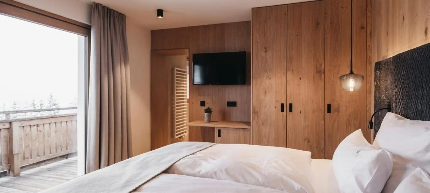 Bedroom, Bed in Hotel Oberforsthof