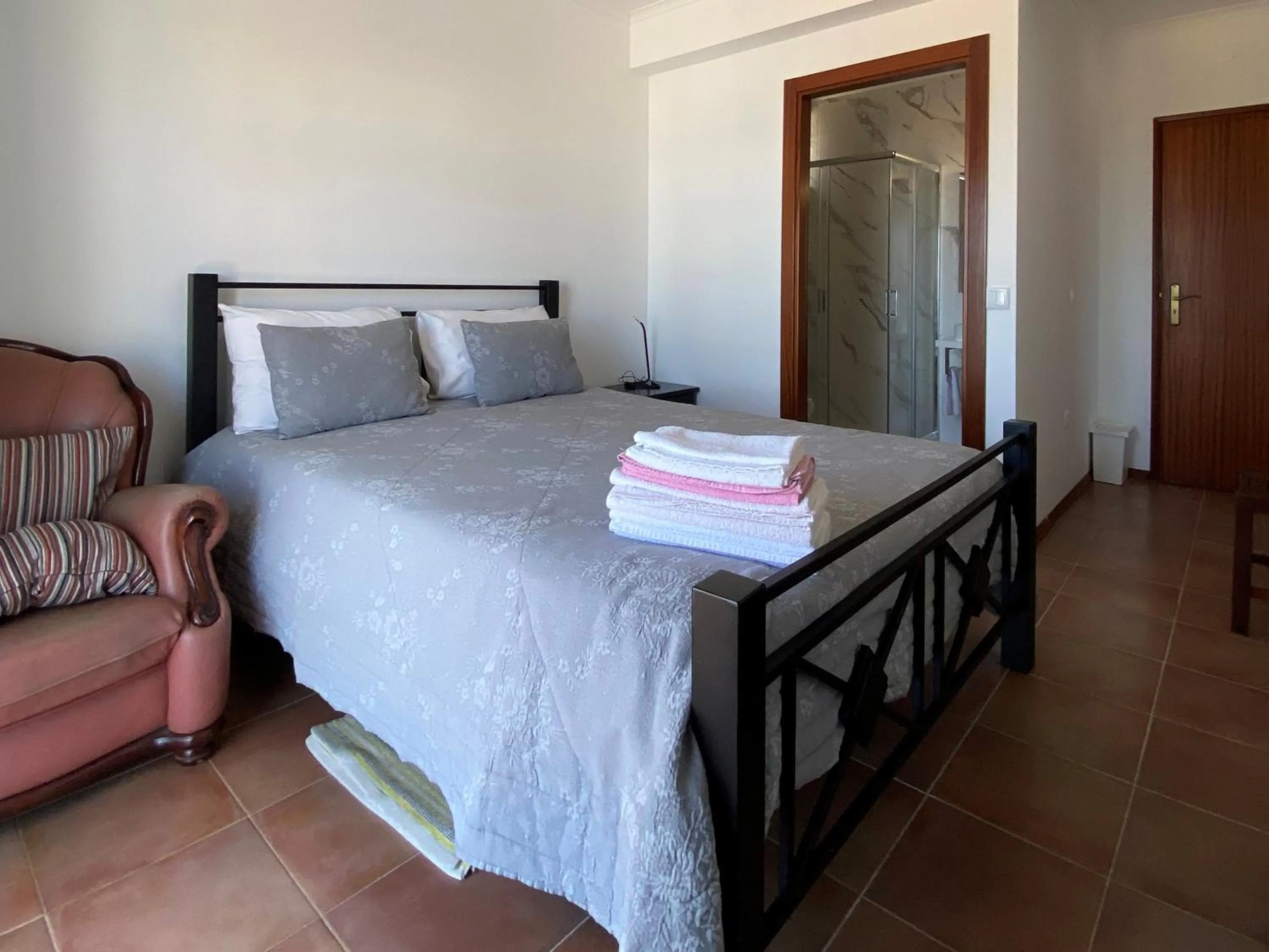 Bedroom, Bed in Vina's Place