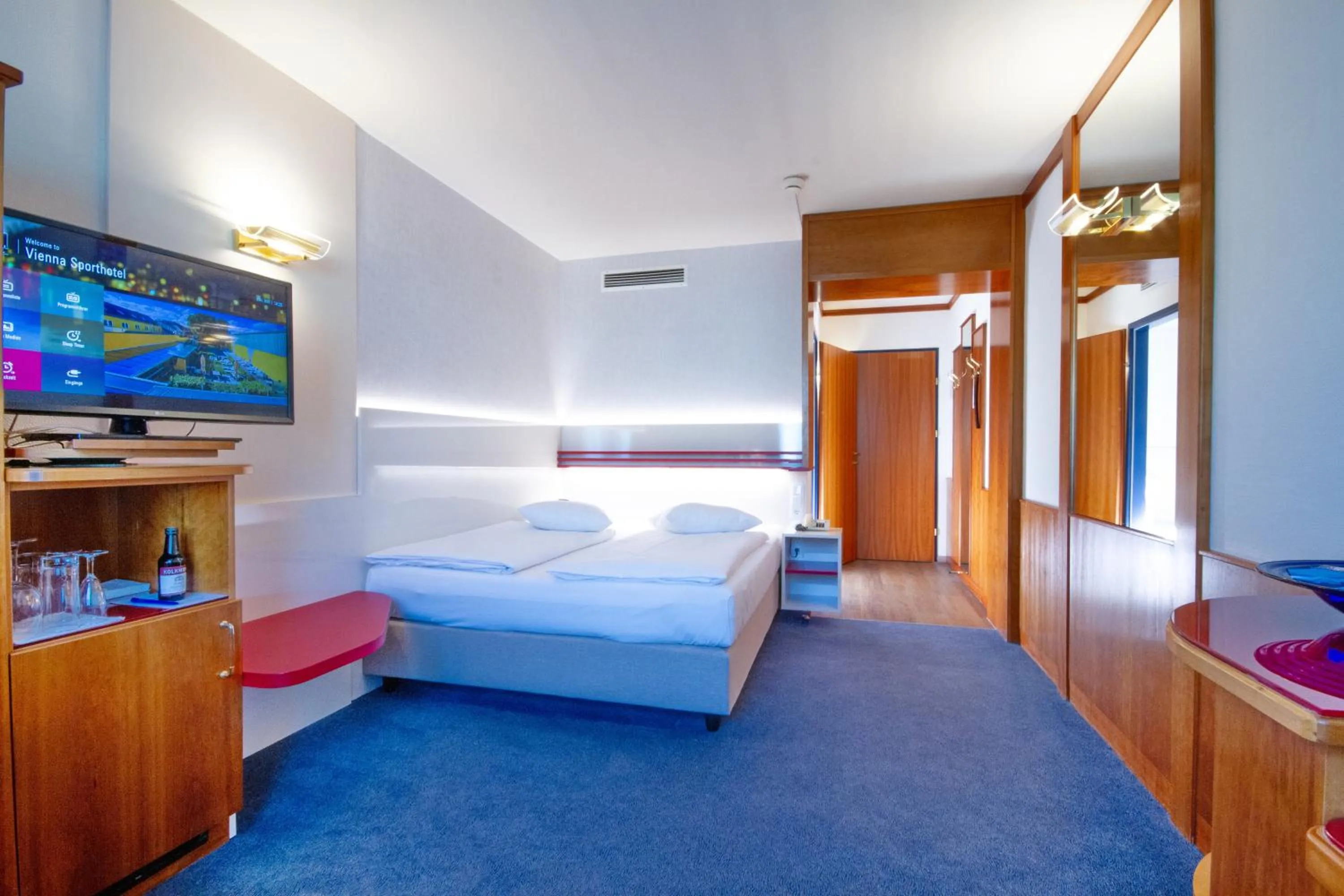 Bed in Vienna Sporthotel