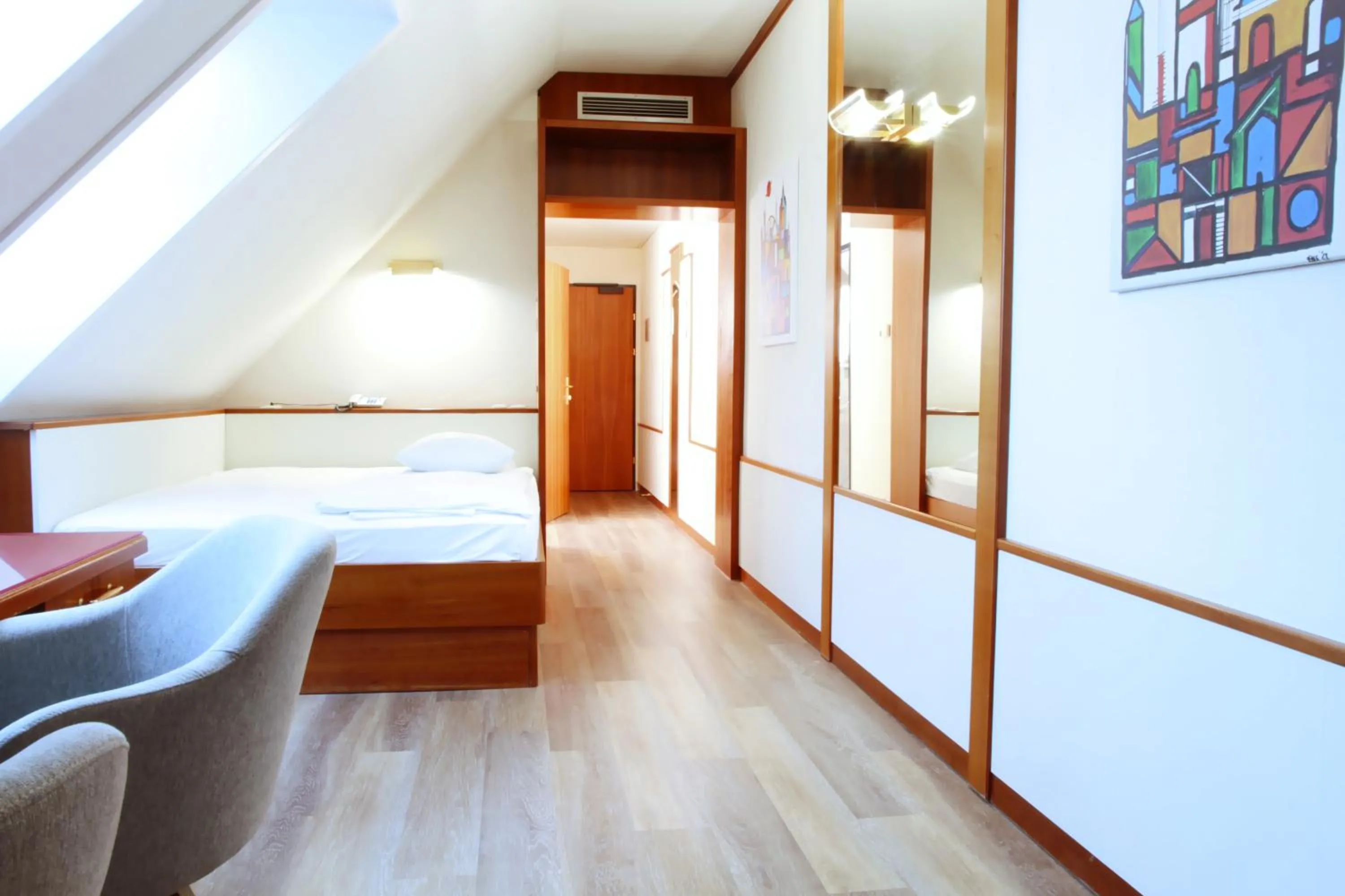 Bed in Vienna Sporthotel