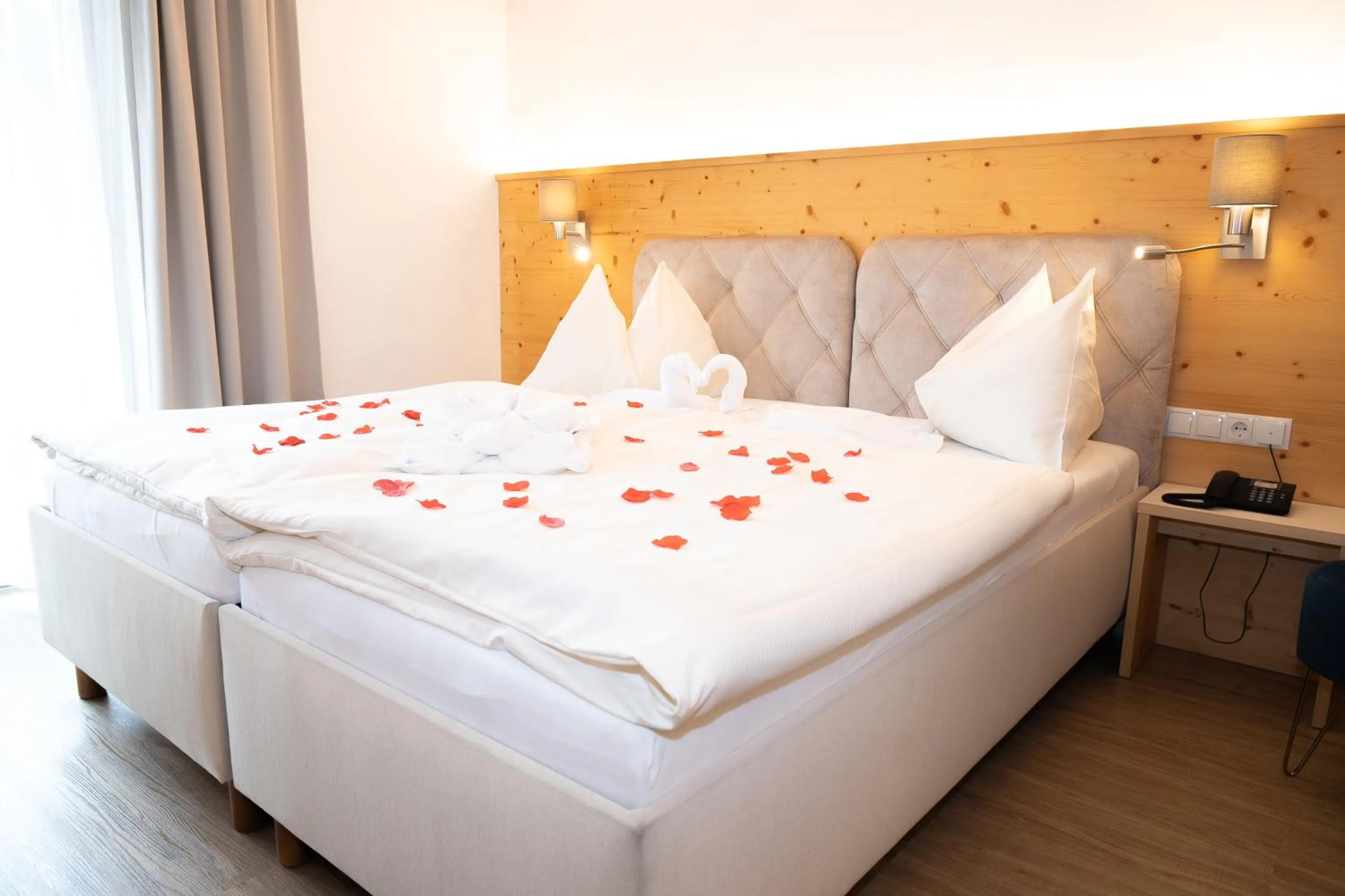 Bed in Hotel Sonnhof