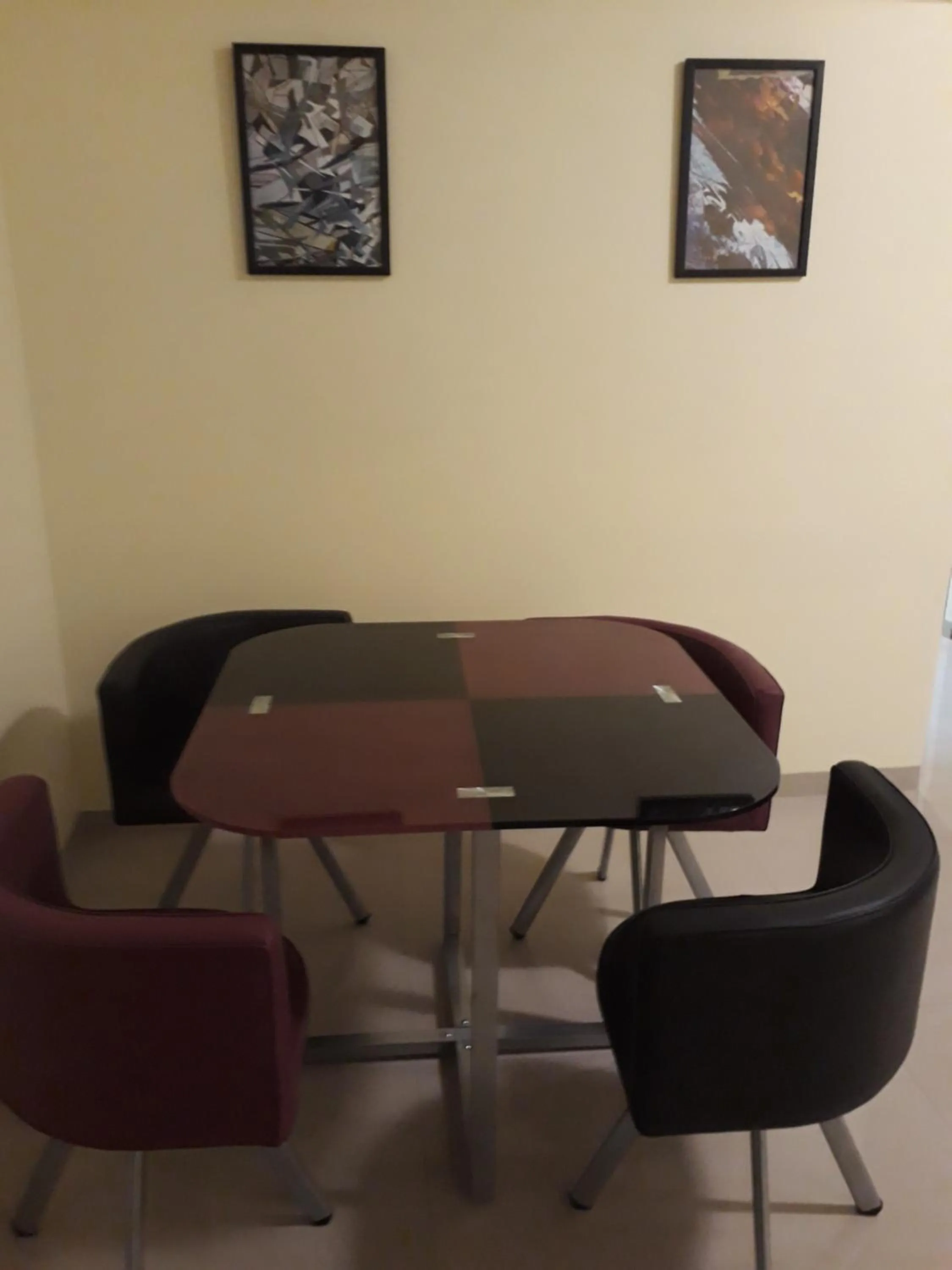 Day in Dragonfly Apartments Emerald