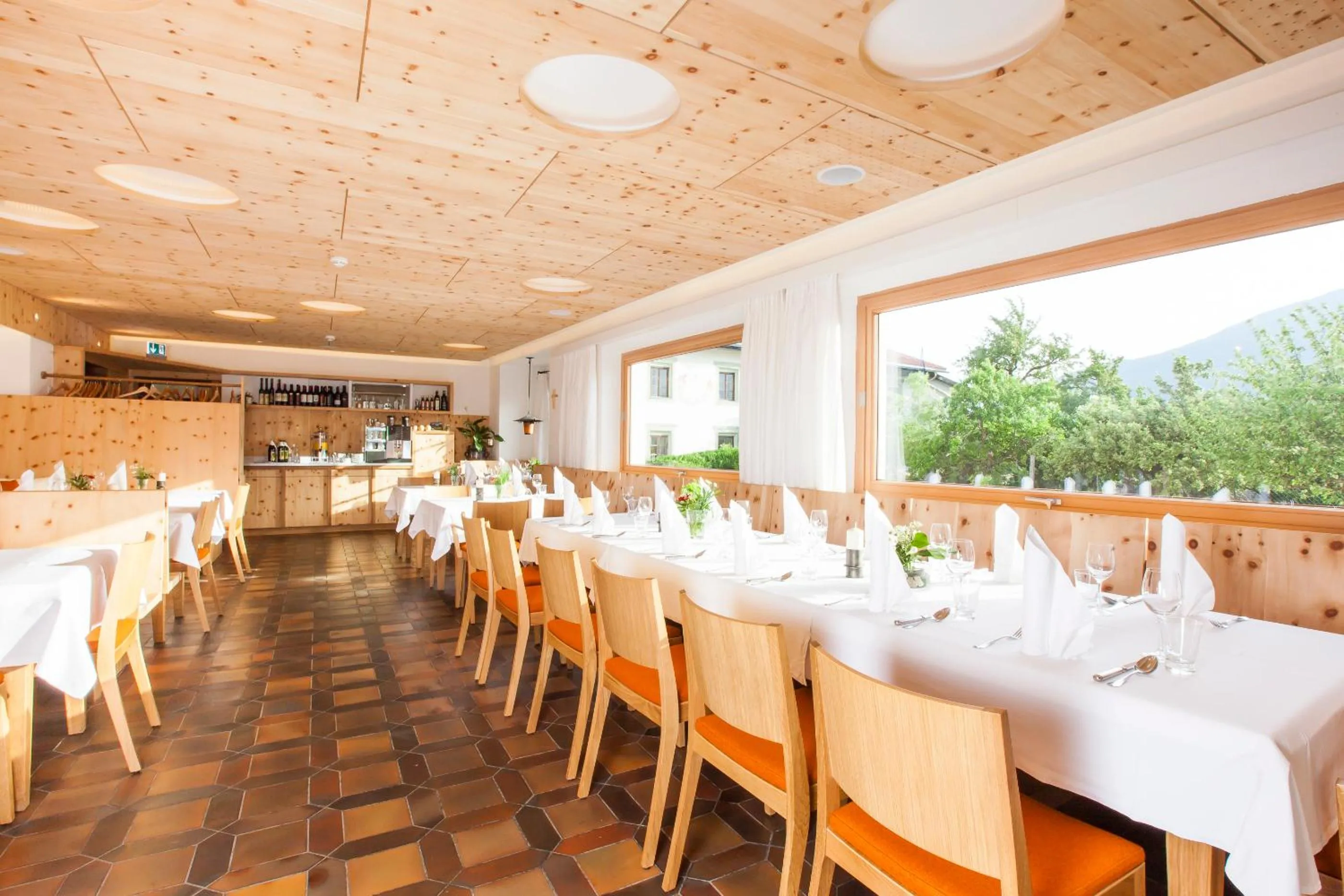 Restaurant/places to eat in Hotel Gasthof Handl