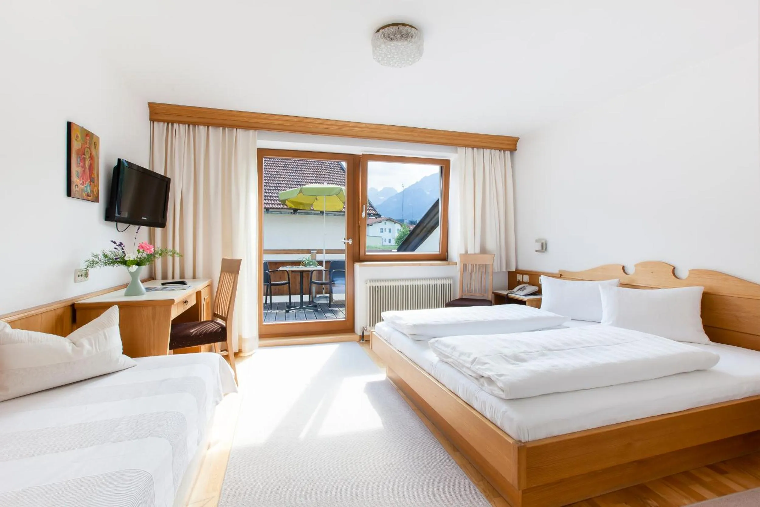 Photo of the whole room, Bed in Hotel Gasthof Handl