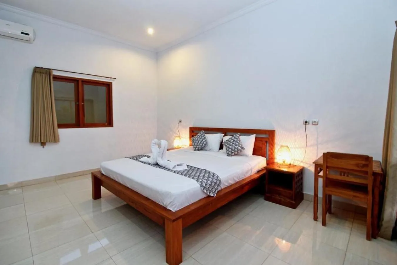 Photo of the whole room, Bed in Dega Gardens