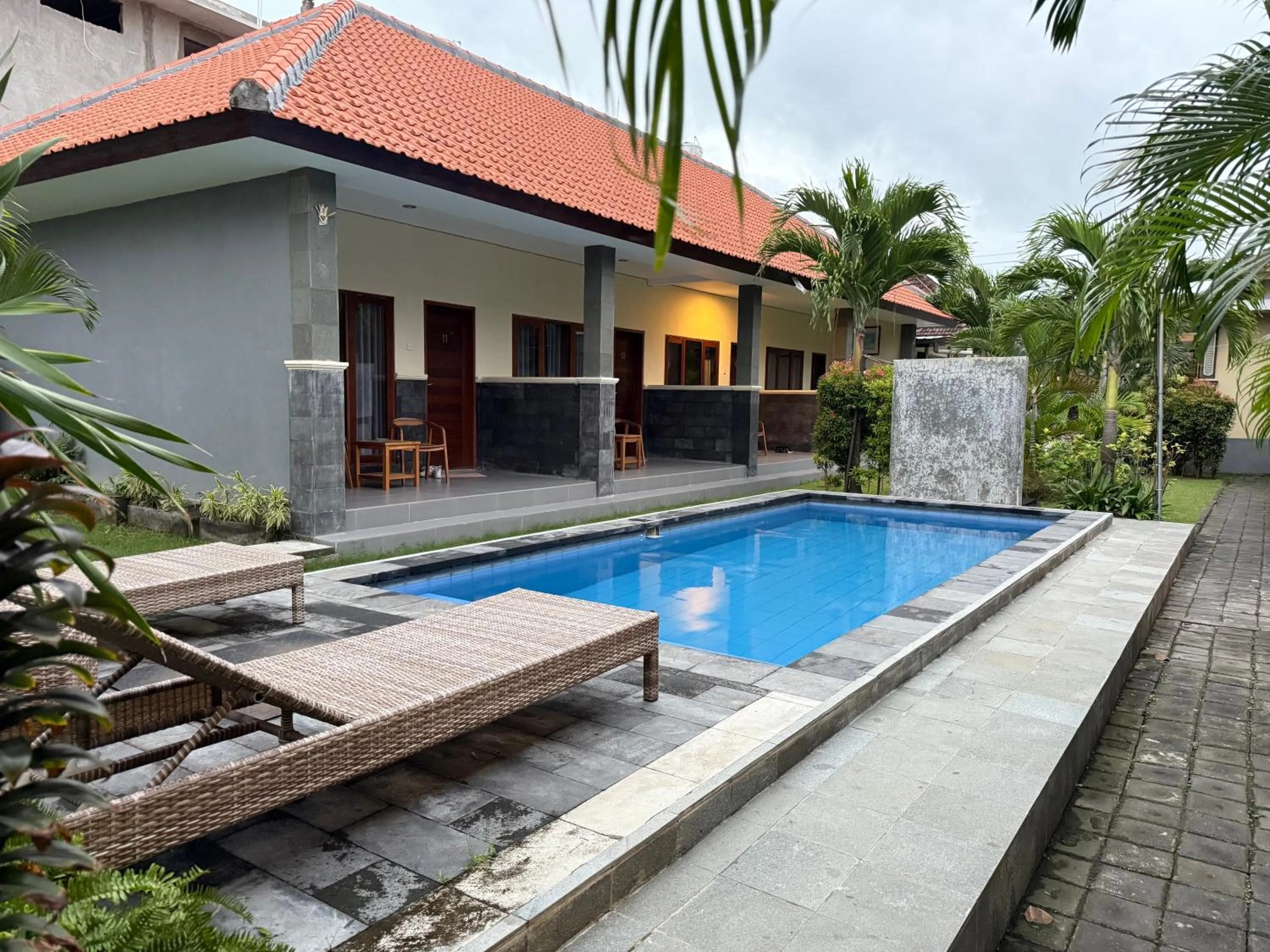 Swimming pool in Dega Gardens
