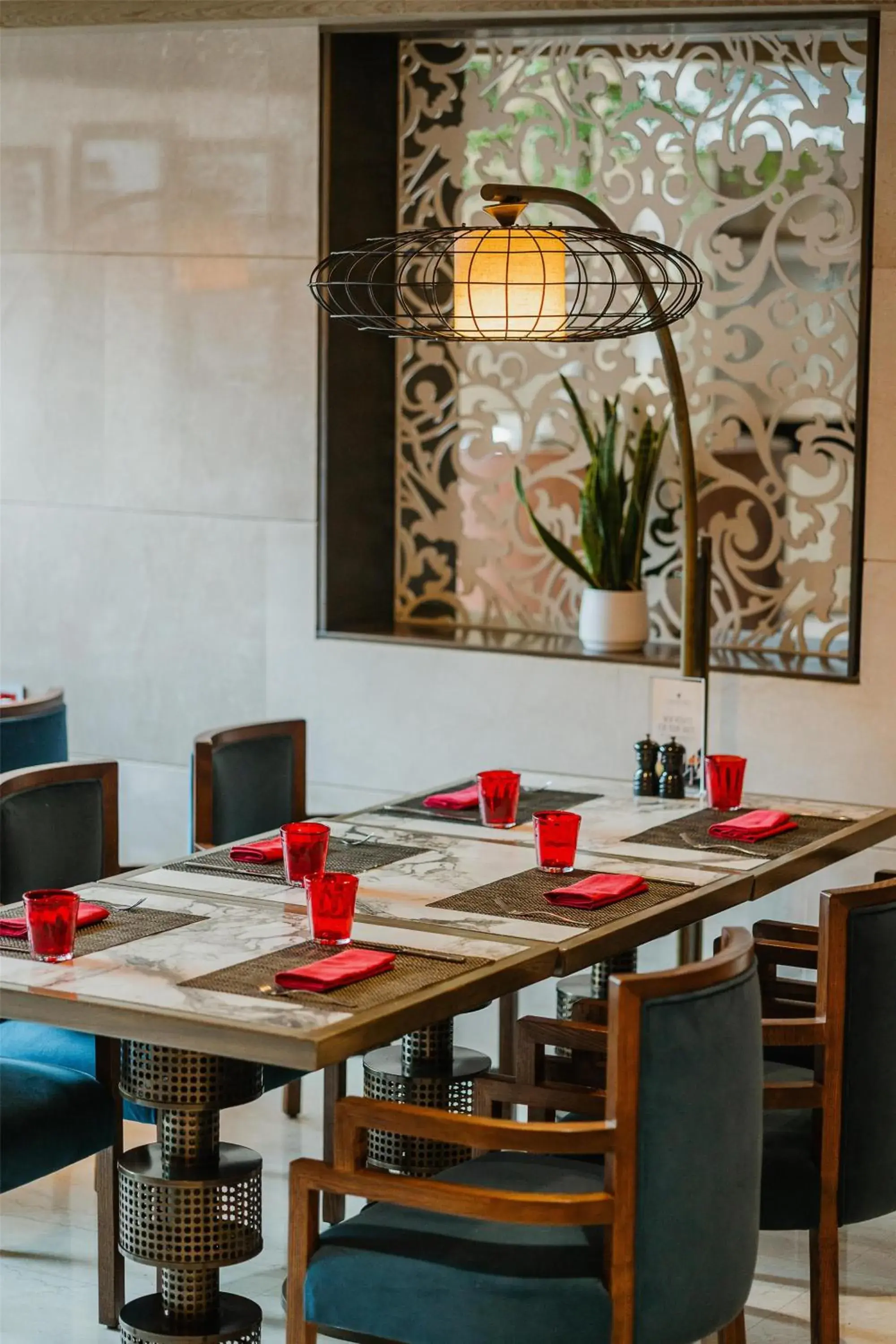 Restaurant/places to eat in Kempinski Summerland Hotel & Resort Beirut Restaurant/places to eat in Kempinski Summerland Hotel & Resort Beirut