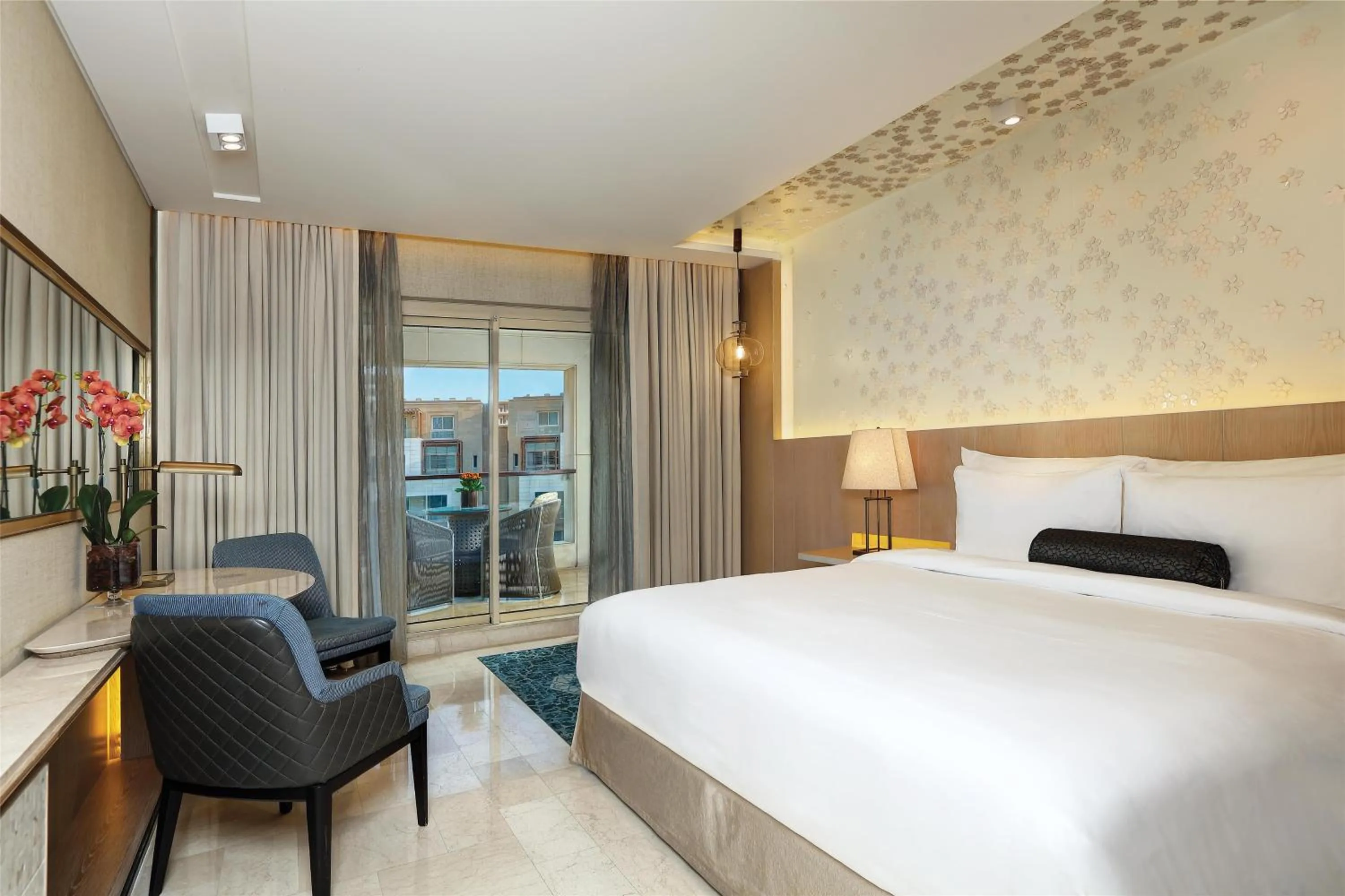 Bedroom, Bed in Kempinski Summerland Hotel & Resort Beirut