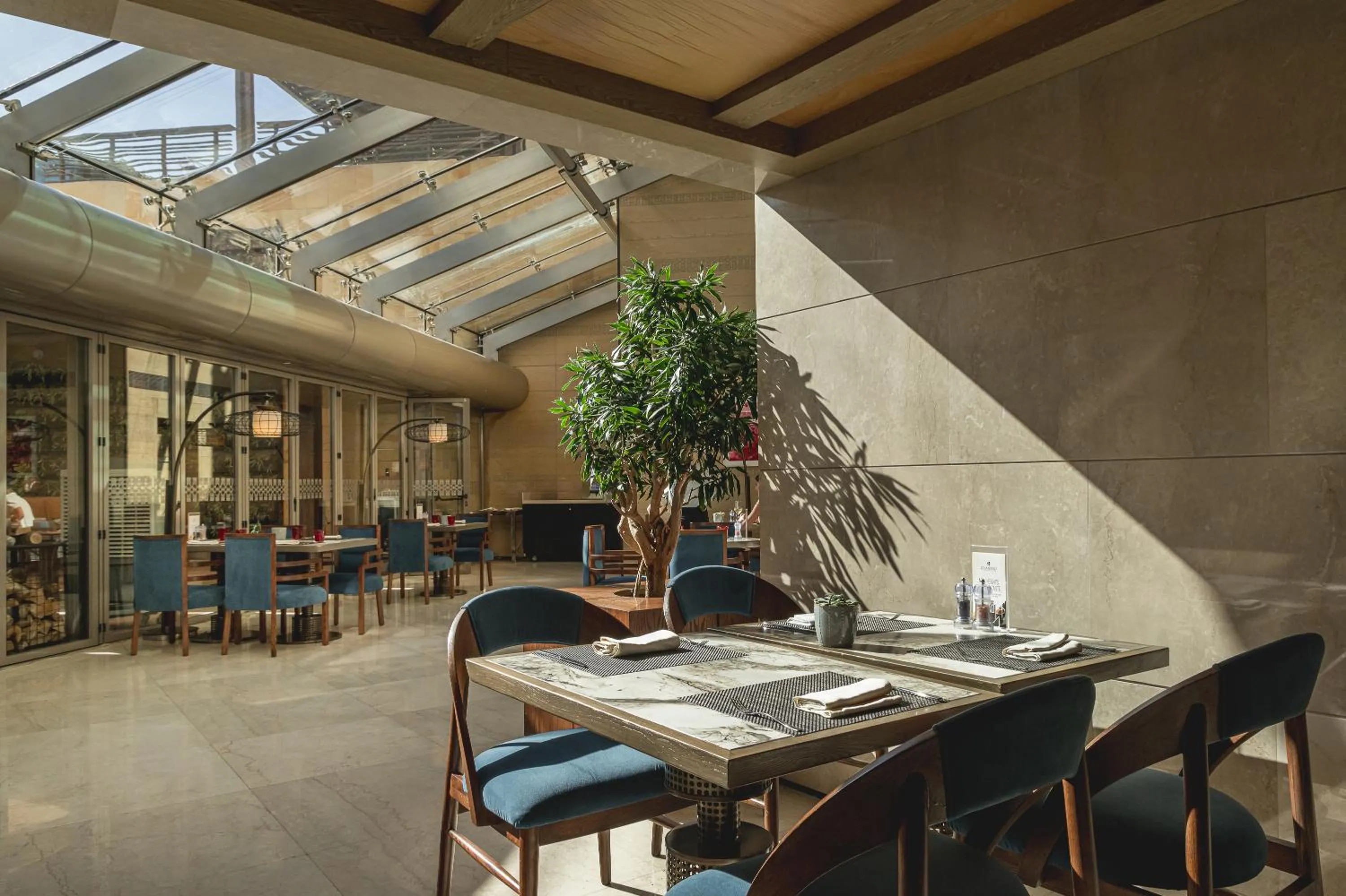 Restaurant/places to eat in Kempinski Summerland Hotel & Resort Beirut