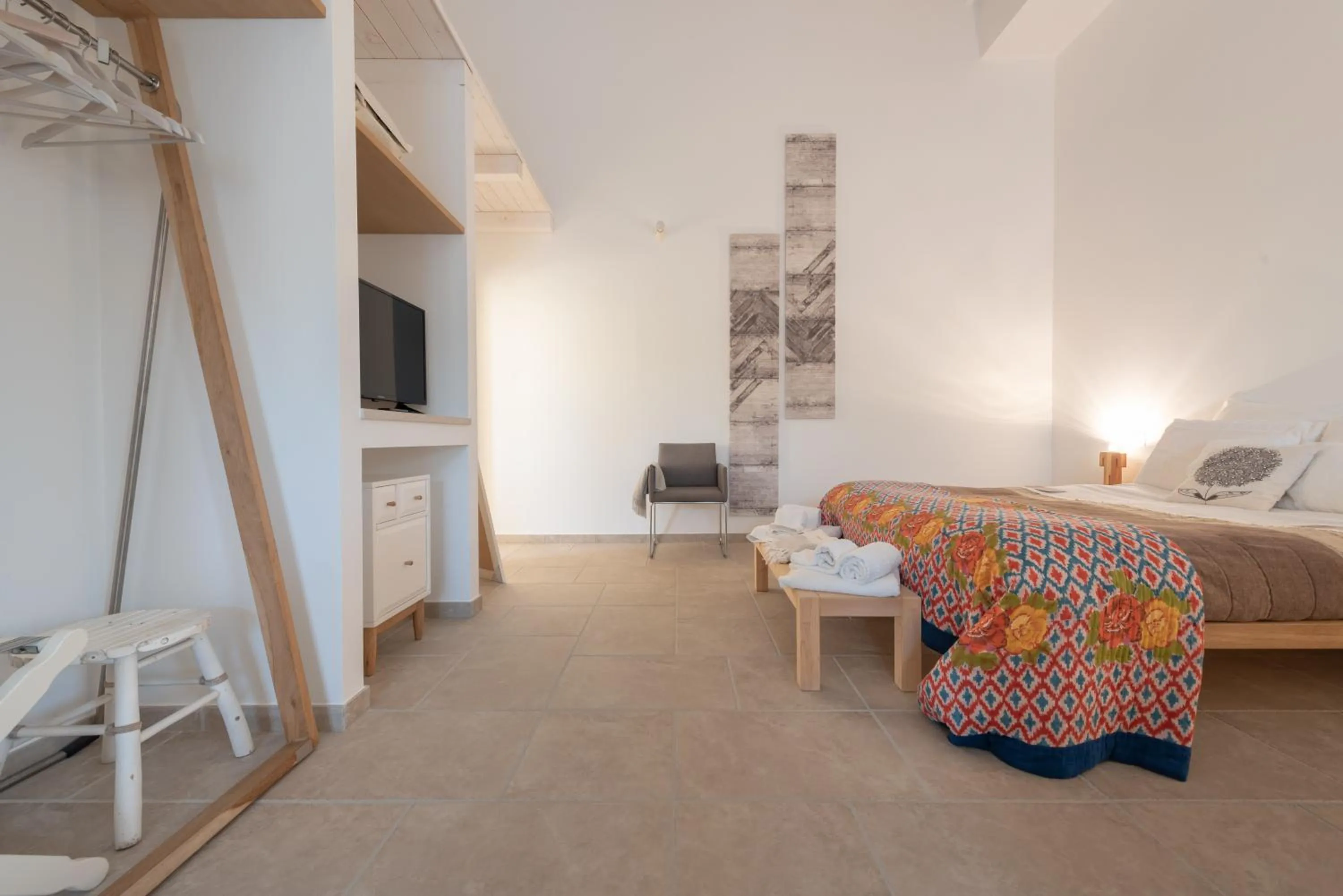 Photo of the whole room, Bed in Kinanto Bioresort