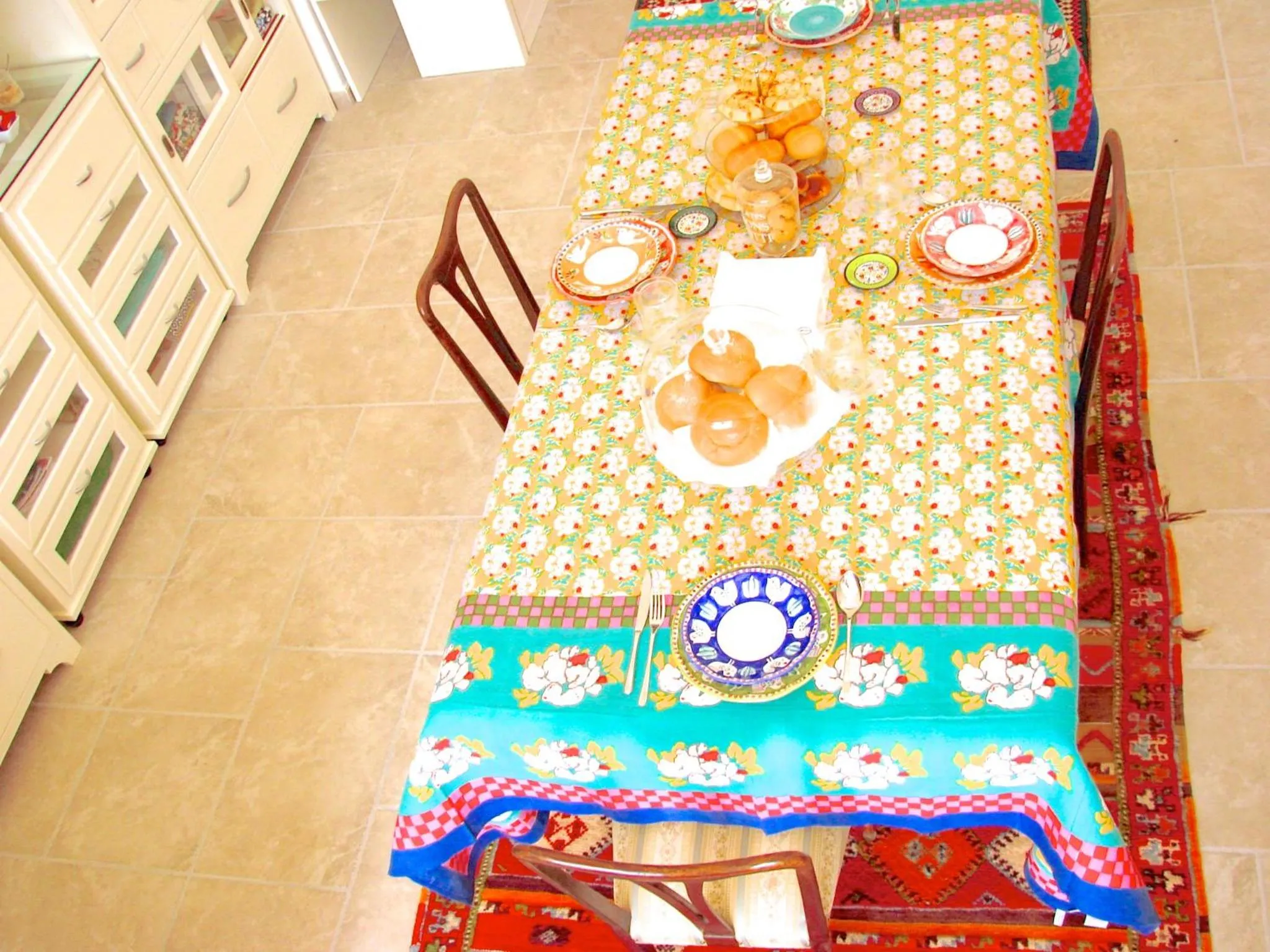 Communal lounge/ TV room in Kinanto Bioresort