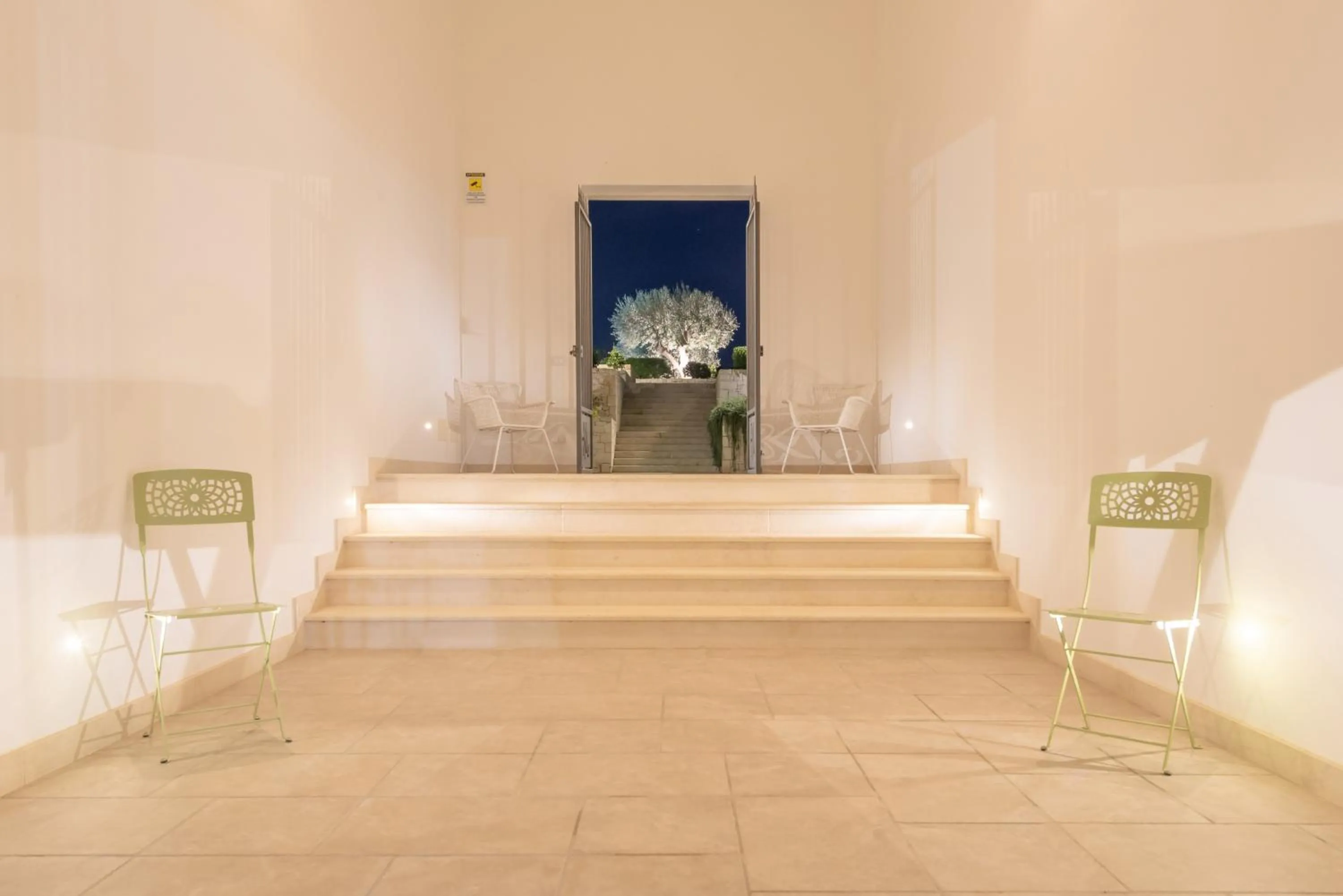 Seating area in Kinanto Bioresort