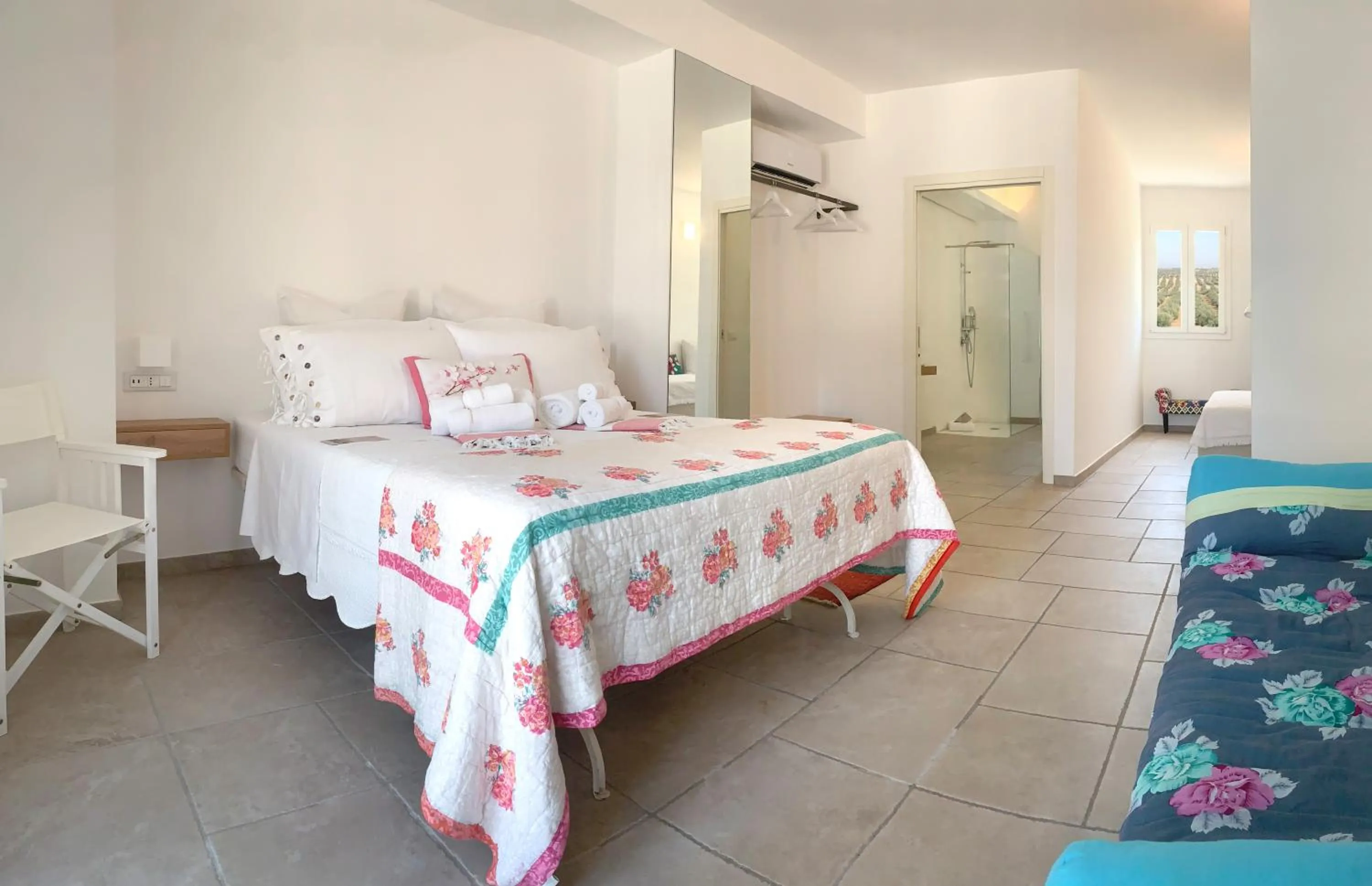 Bed in Kinanto Bioresort