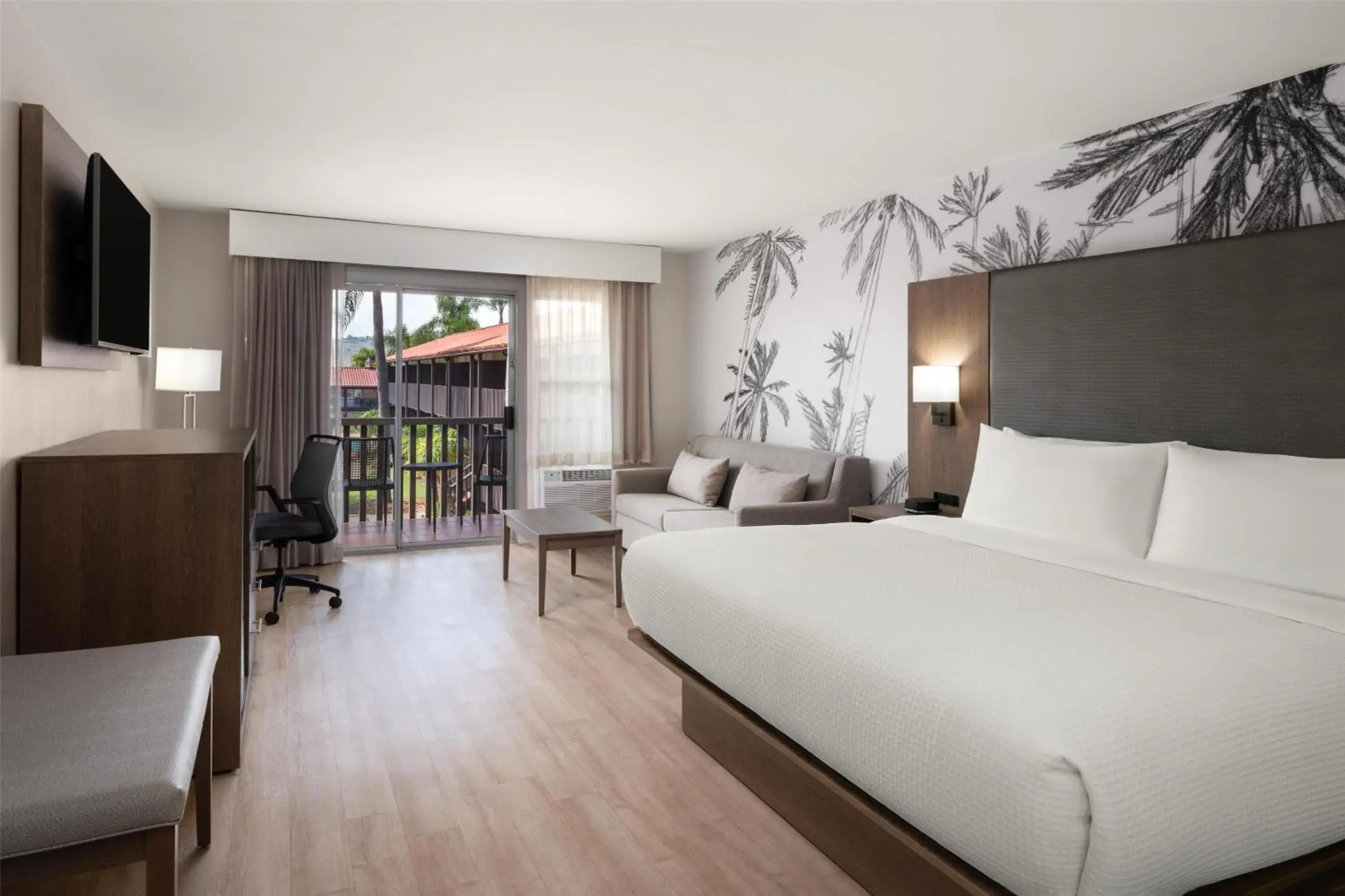 Bedroom, Bed in Best Western Plus Pepper Tree Inn Bedroom, Bed in Best Western Plus Pepper Tree Inn