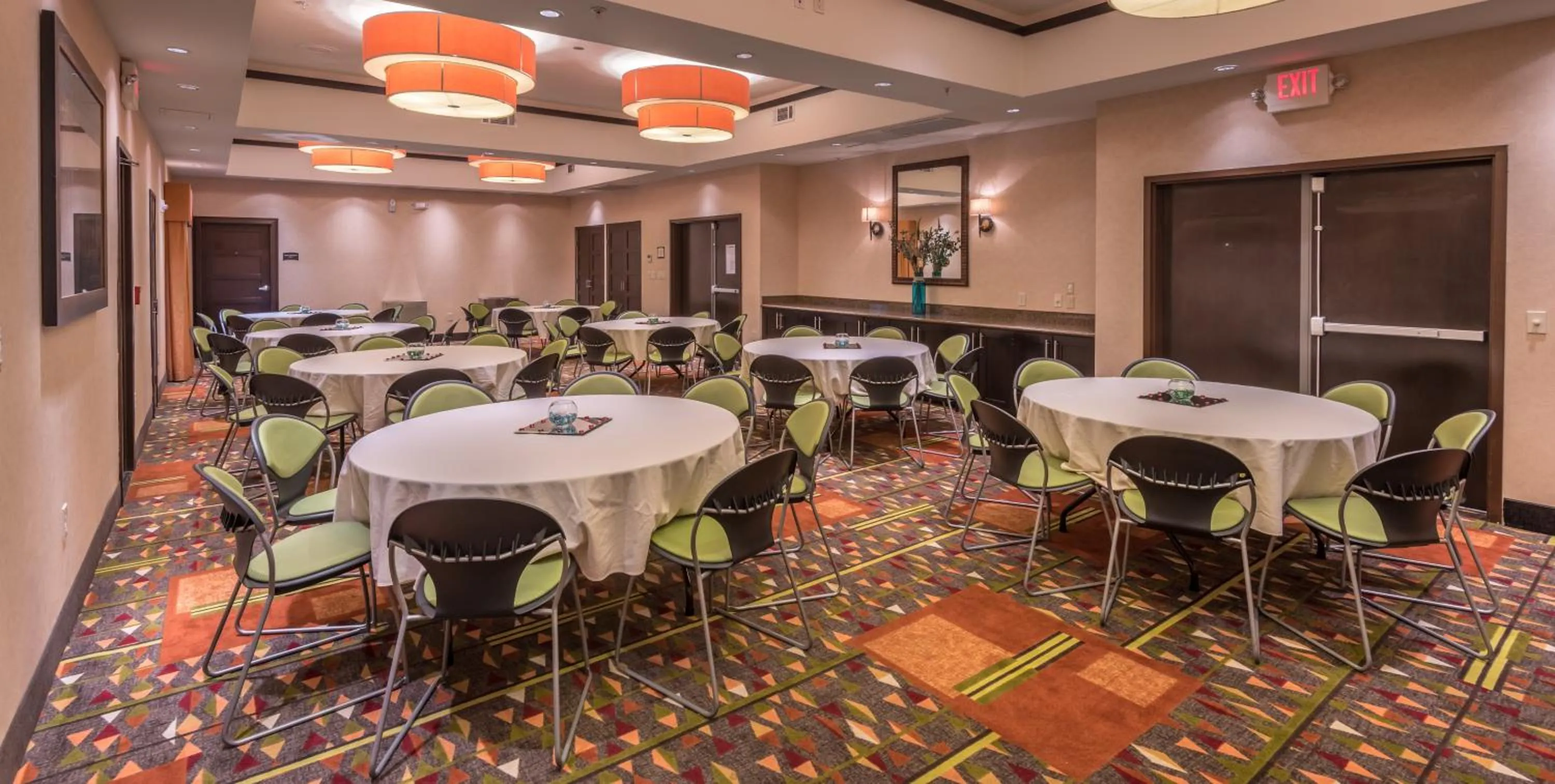 Meeting/conference room in Staybridge Suites DFW Airport North by IHG