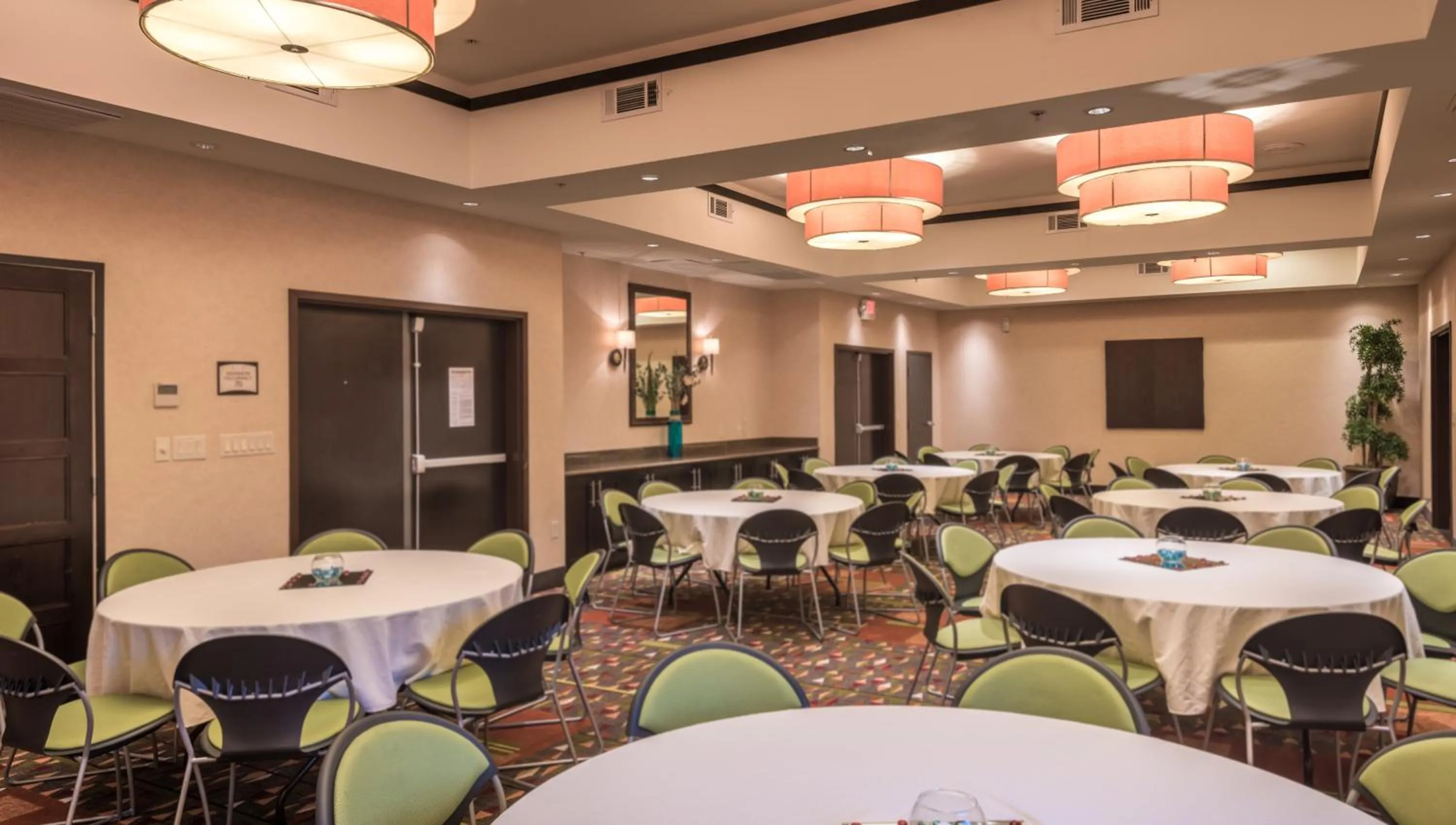 Meeting/conference room in Staybridge Suites DFW Airport North by IHG