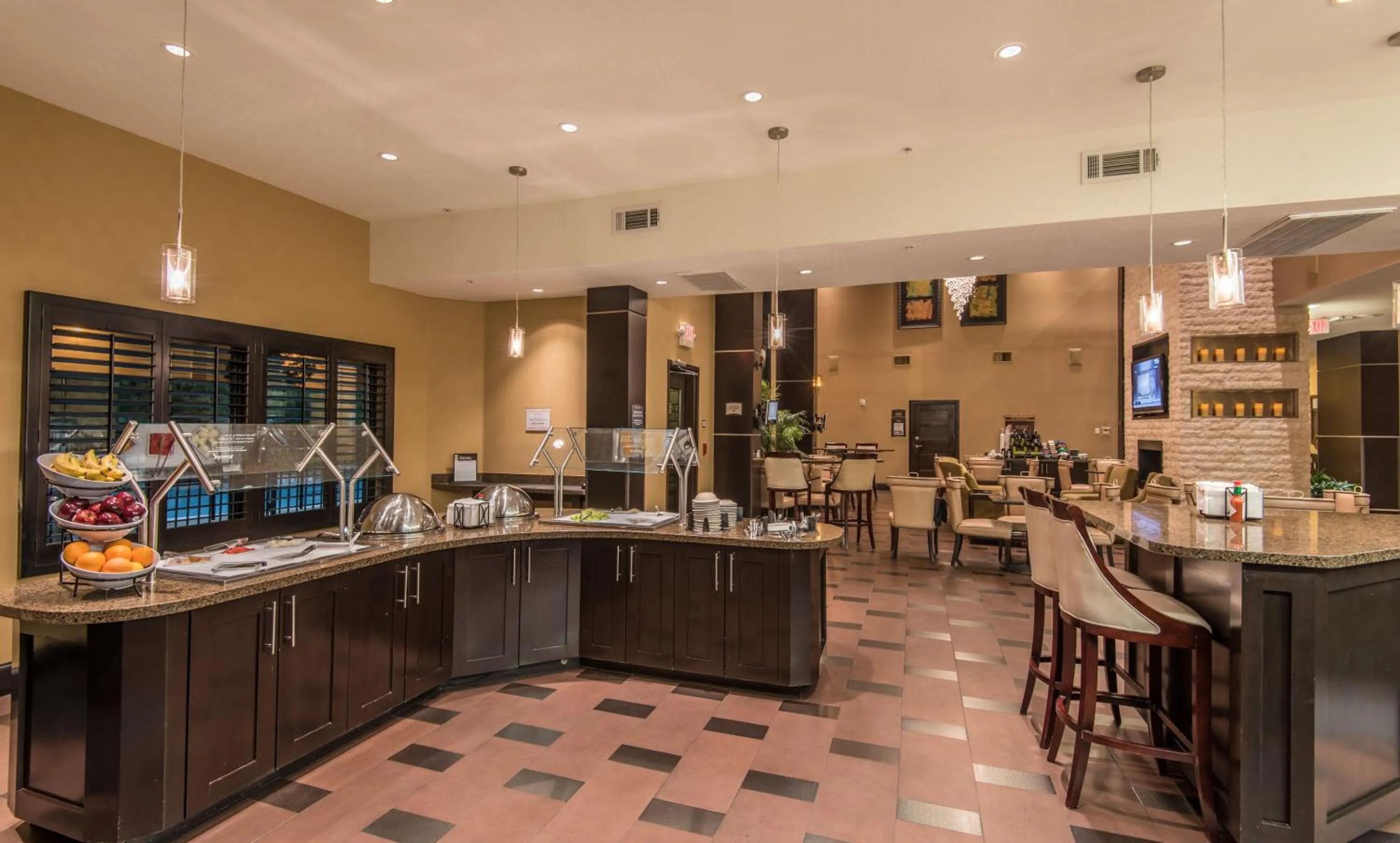 Food and drinks in Staybridge Suites DFW Airport North by IHG