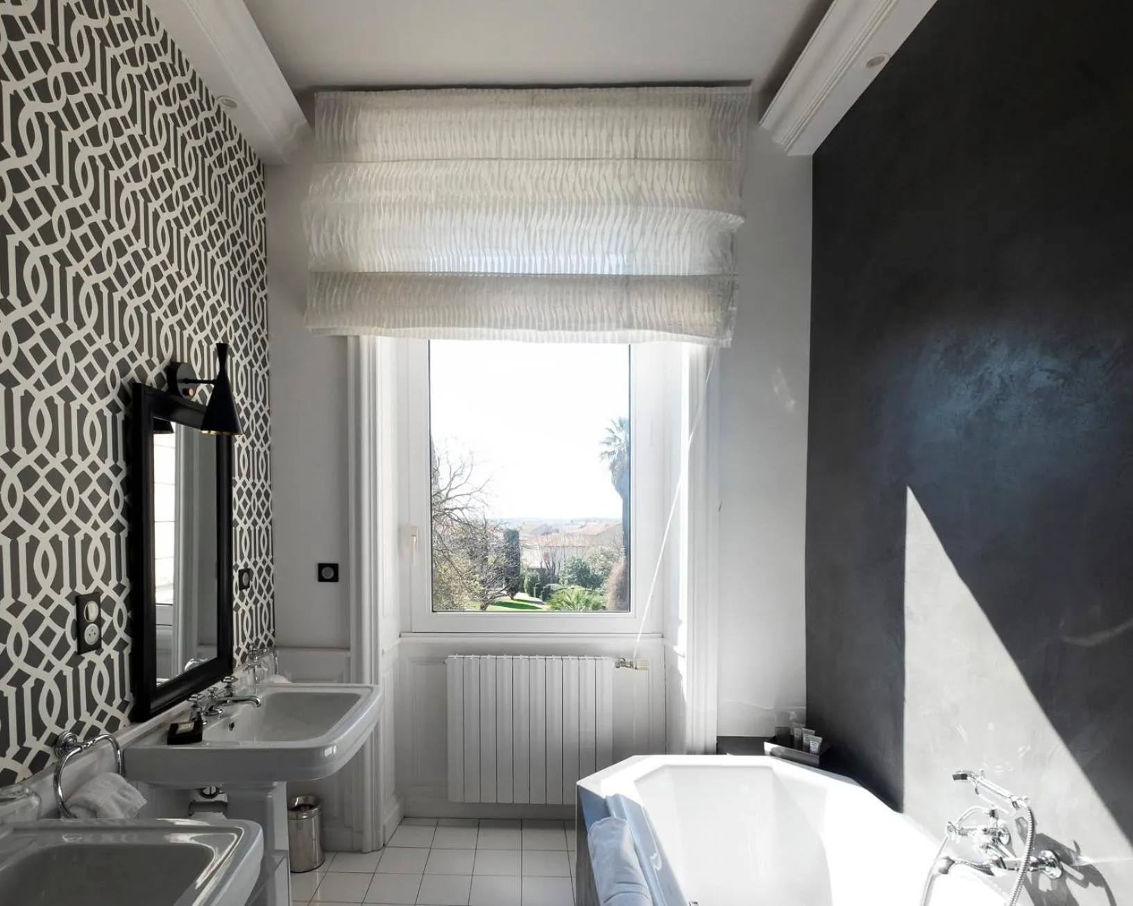 Bathroom in La Villa Guy & Spa - Teritoria