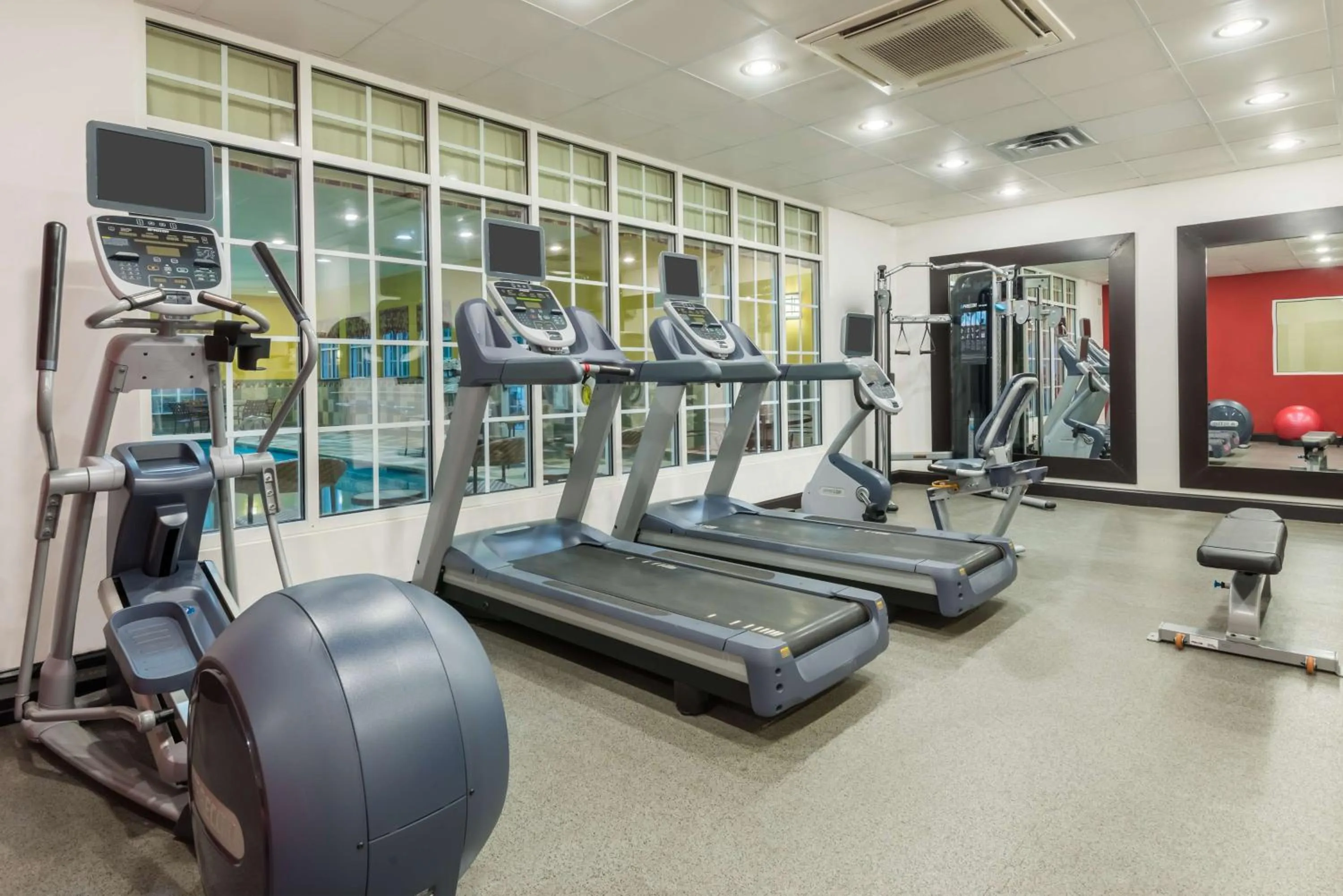 Fitness centre/facilities in Homewood Suites by Hilton Holyoke-Springfield/North