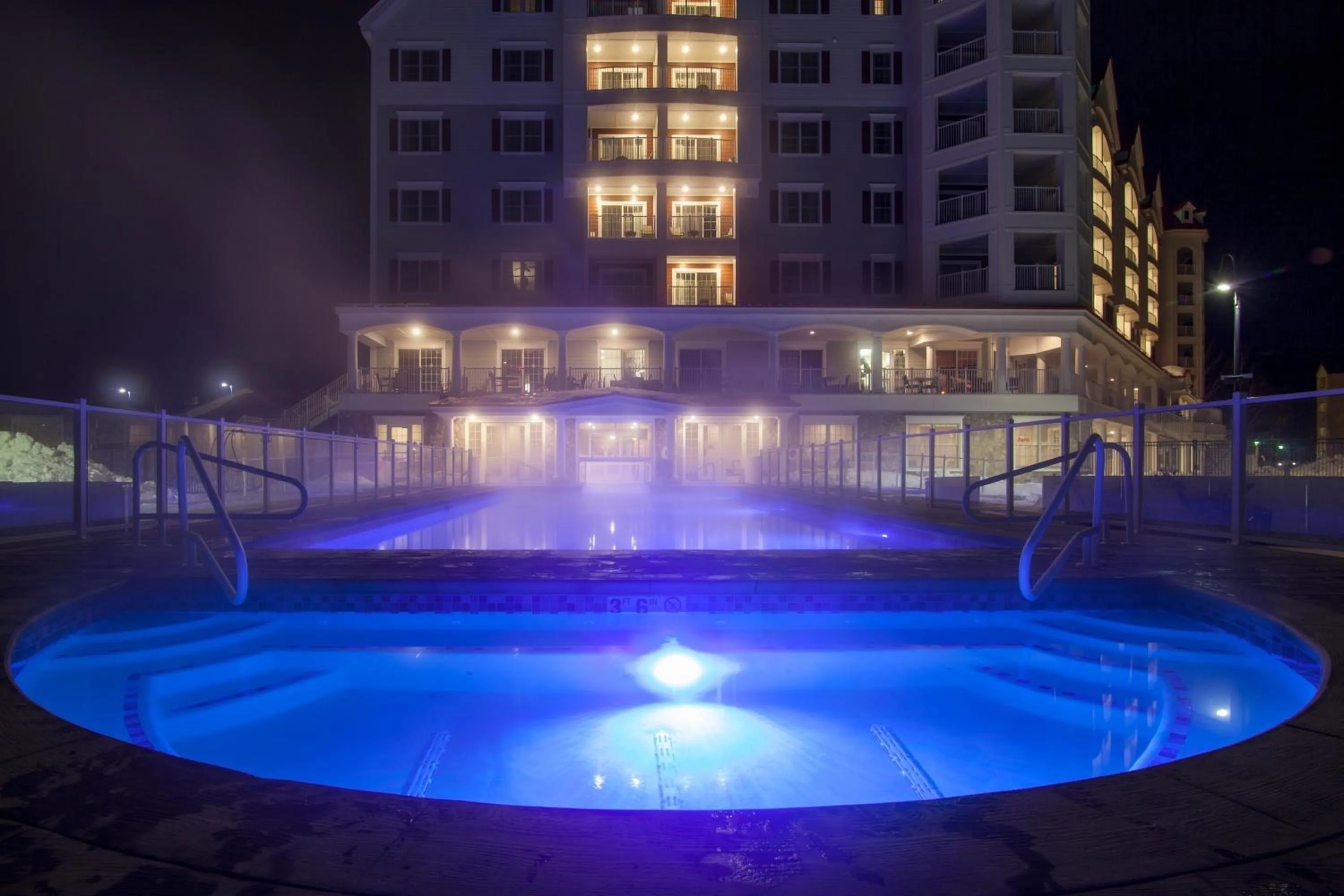 Hot Tub in RiverWalk Resort at Loon Mountain