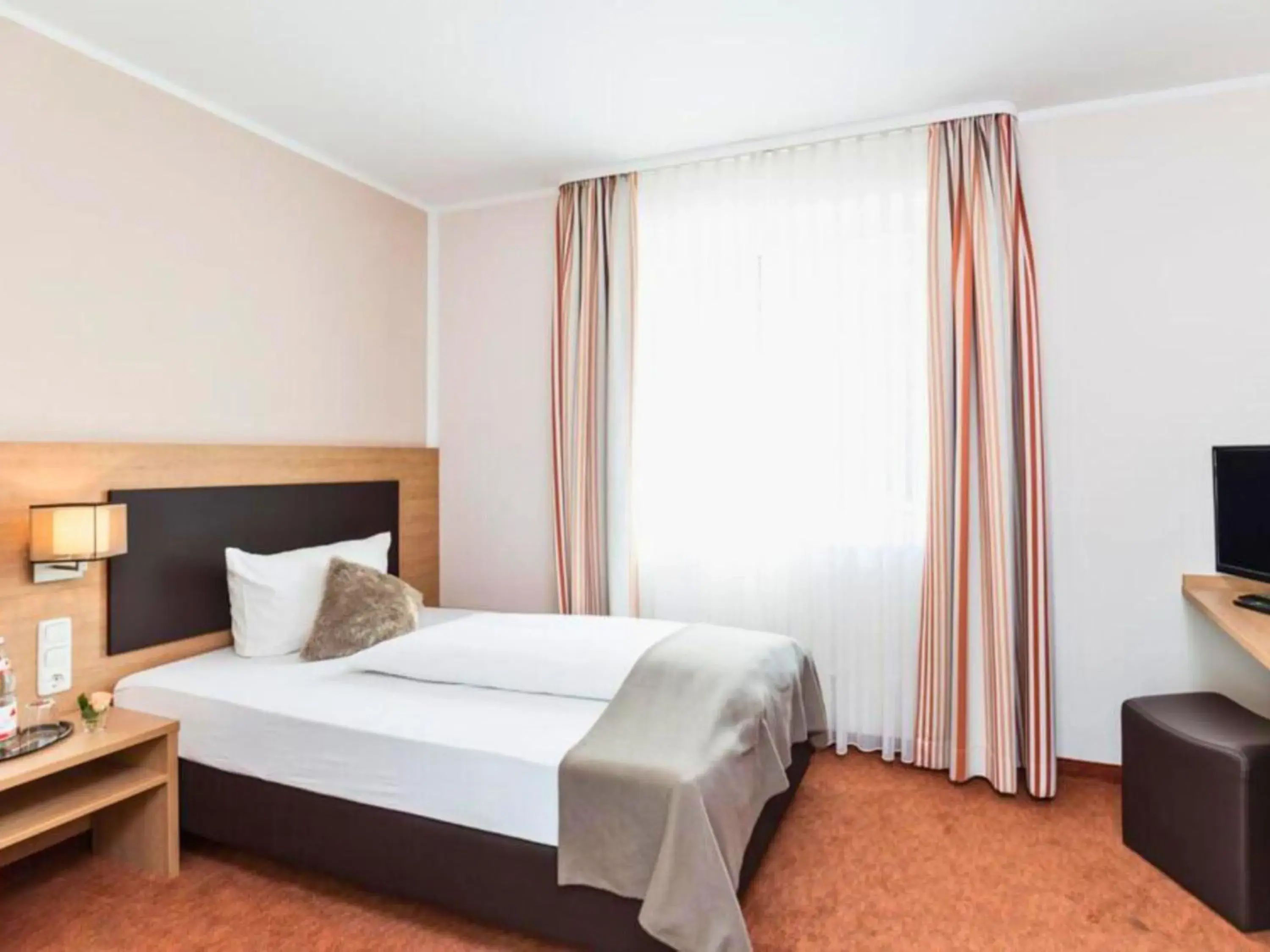 Economy Single Room - single occupancy in Hotel Sarah Economy Single Room - single occupancy in Hotel Sarah