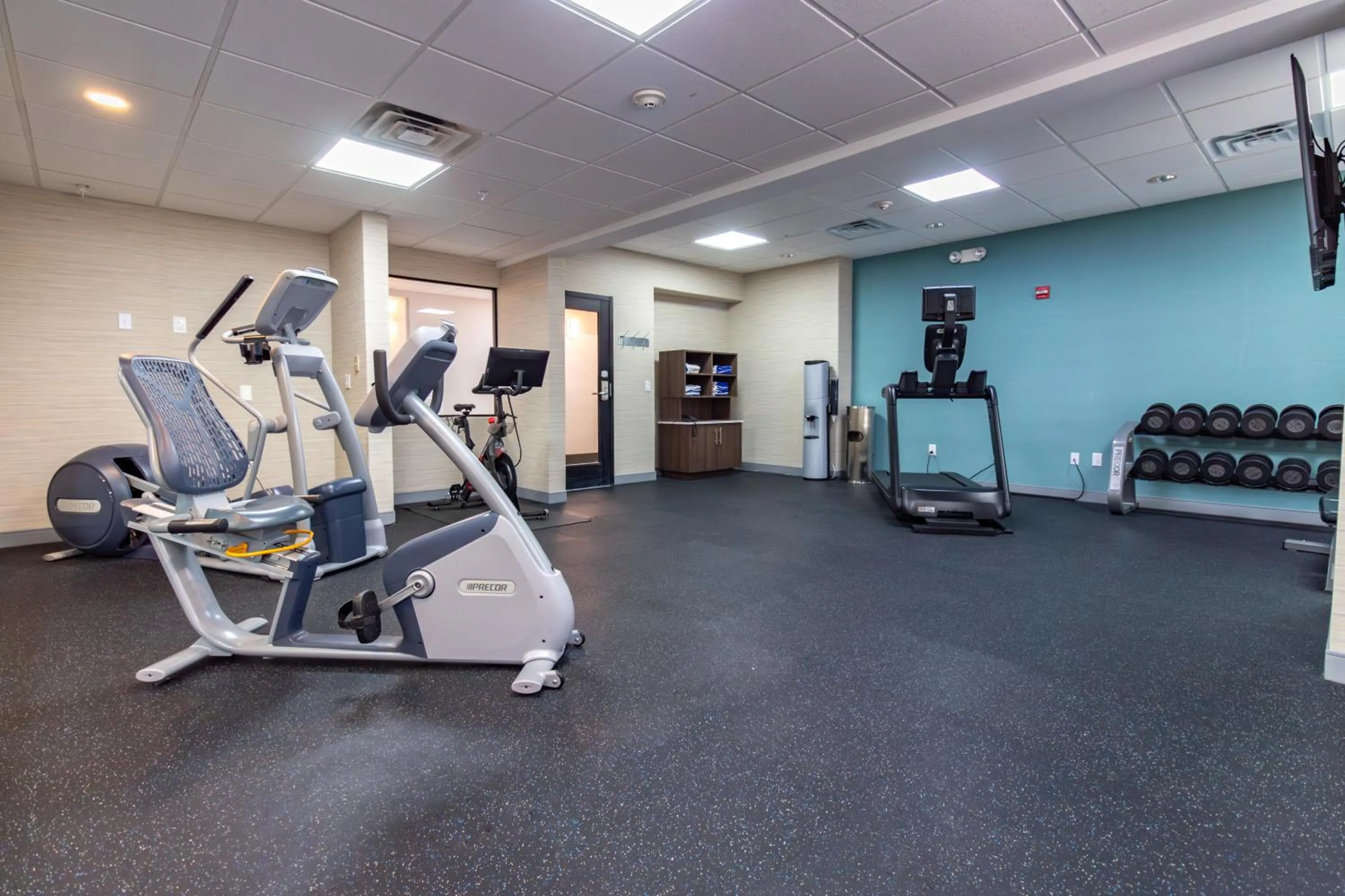 Fitness centre/facilities in Hampton Inn & Suites Denton
