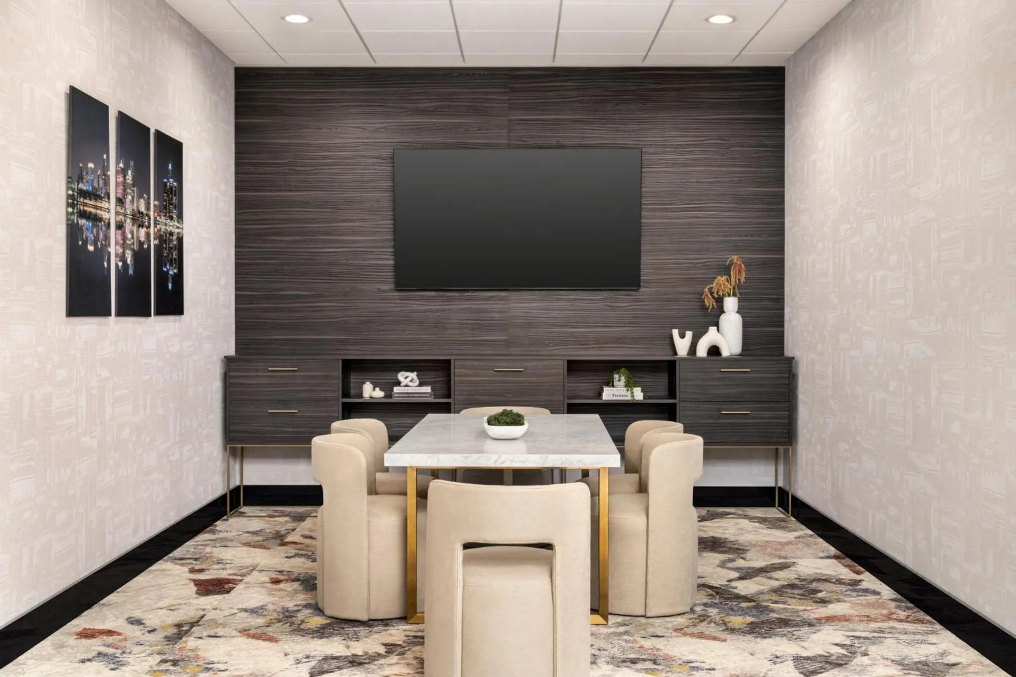 Property building in Crowne Plaza Auburn Hills by IHG