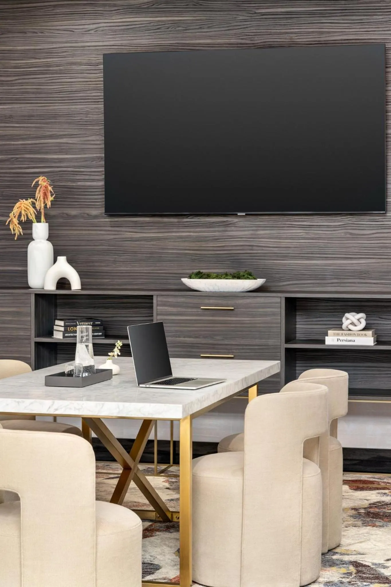 Property building in Crowne Plaza Auburn Hills by IHG