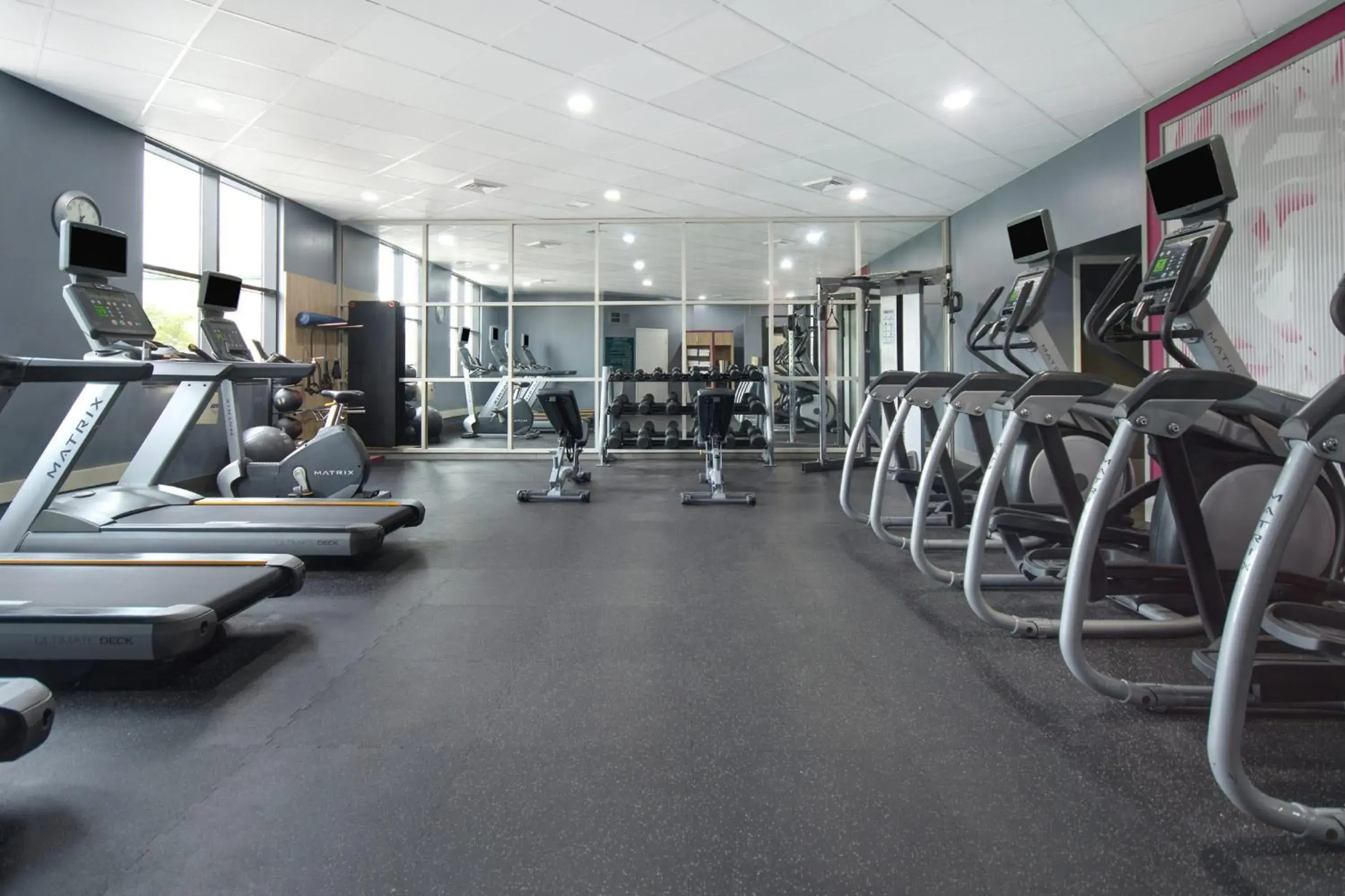 Spa and wellness centre/facilities in Crowne Plaza Auburn Hills by IHG Spa and wellness centre/facilities in Crowne Plaza Auburn Hills by IHG