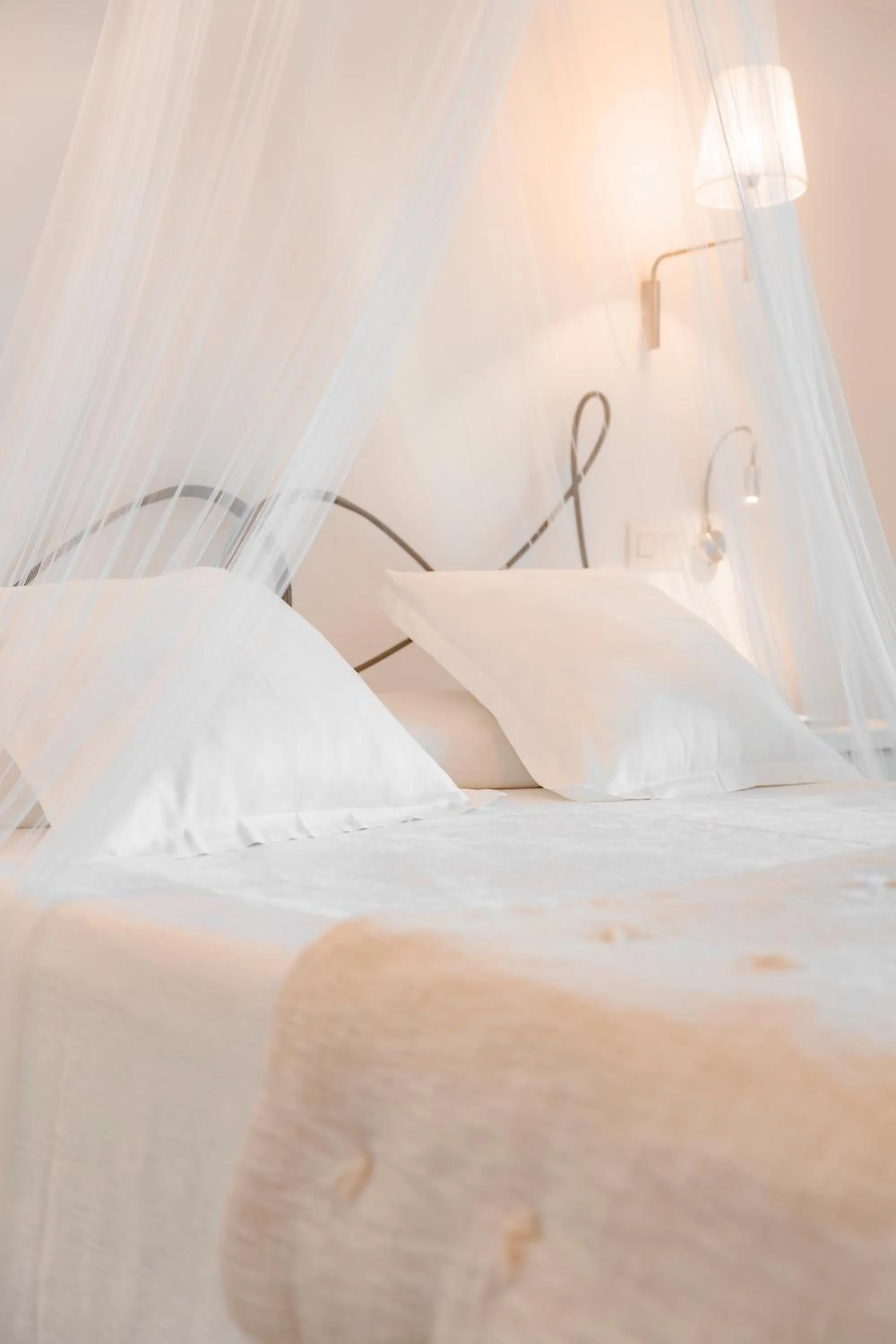 Bed in Hotel Sa Volta