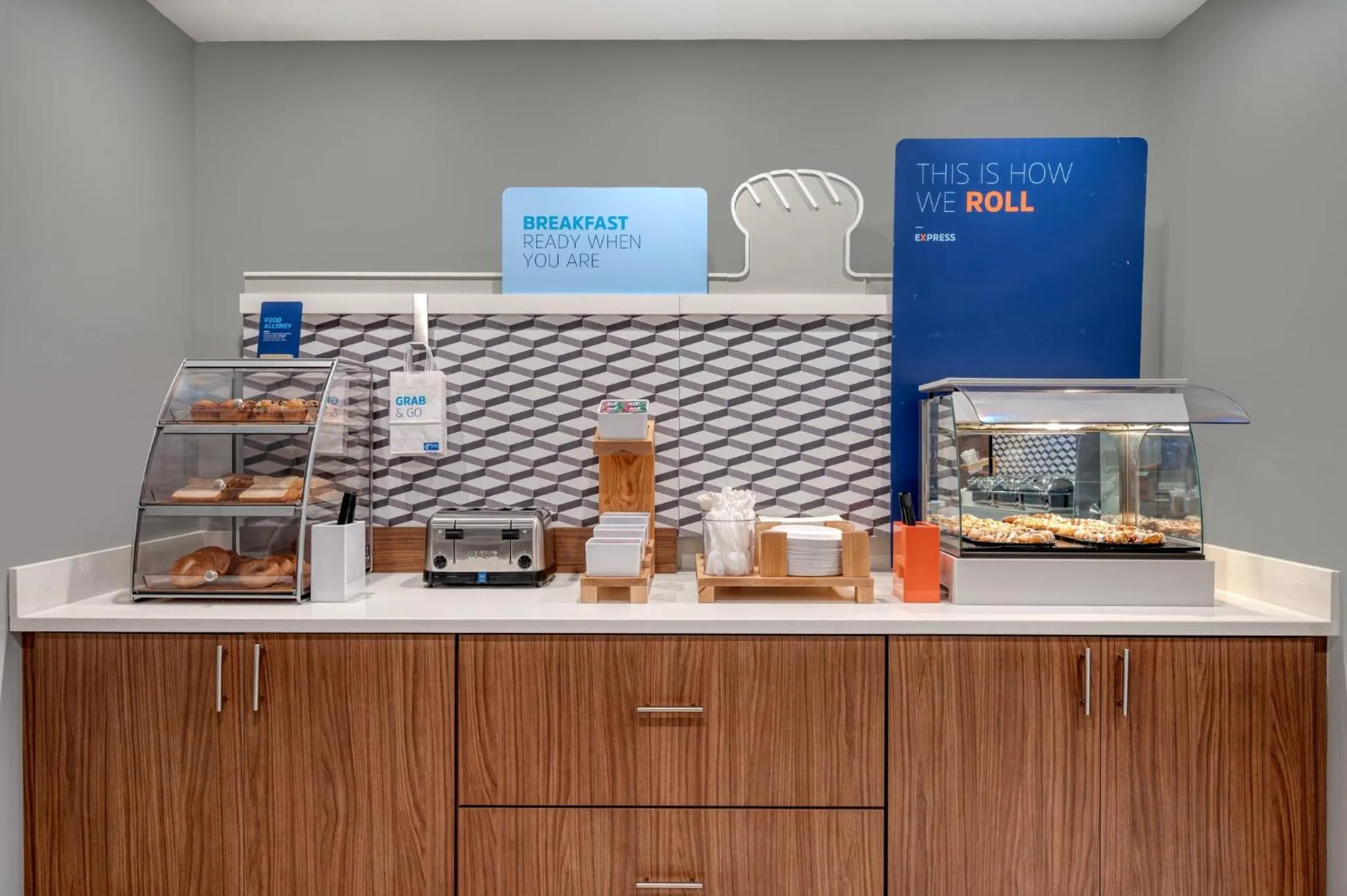 Breakfast in Holiday Inn Express & Suites Wadsworth by IHG