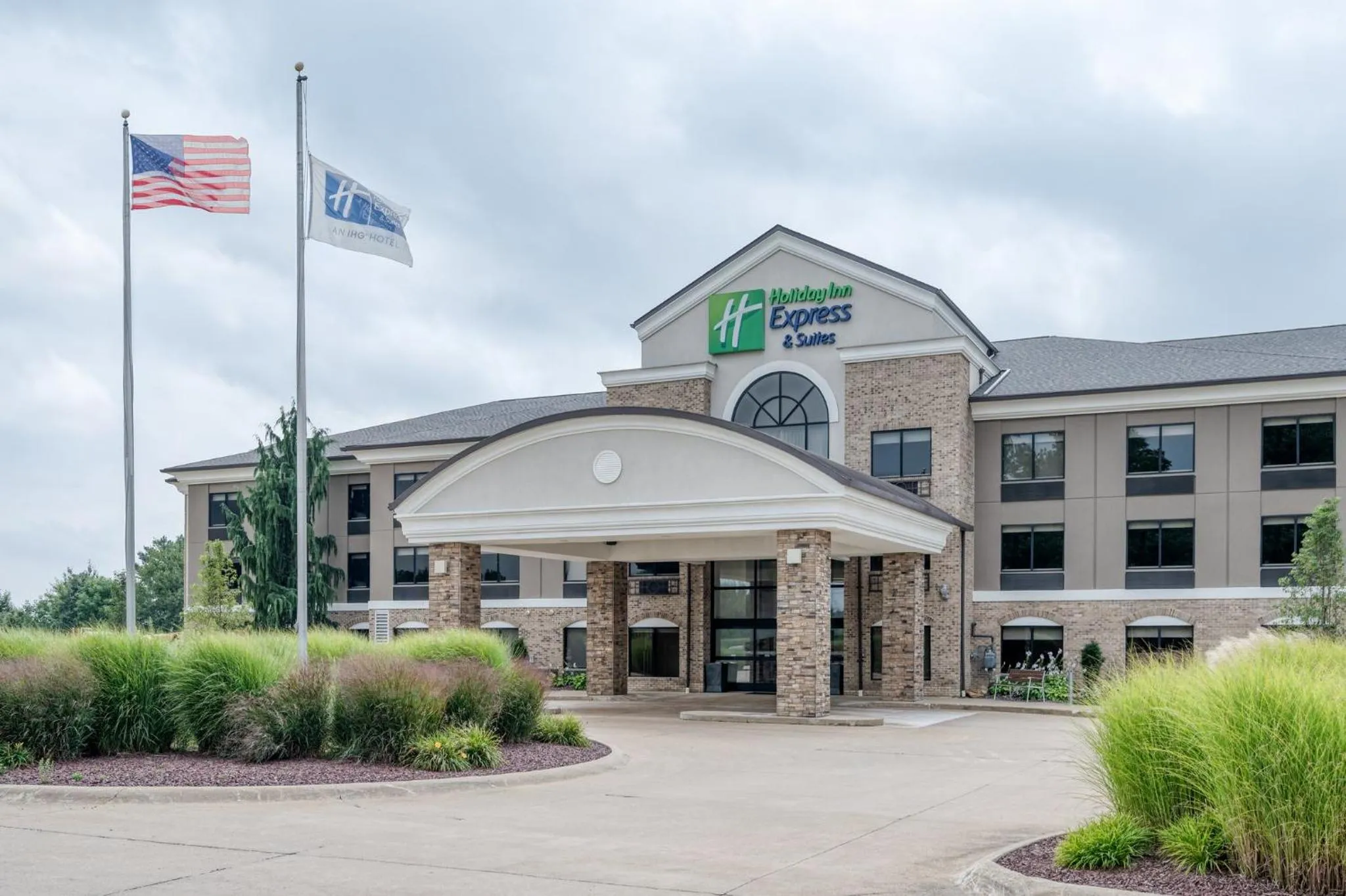 Property building in Holiday Inn Express & Suites Wadsworth by IHG