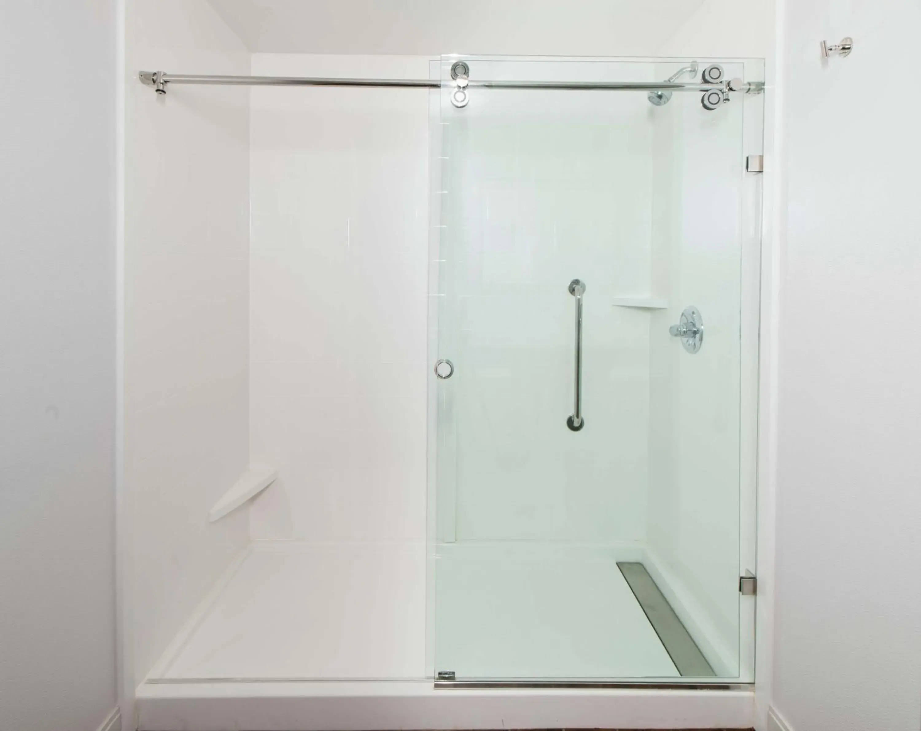 Bathroom in Hampton Inn Erie-South Bathroom in Hampton Inn Erie-South