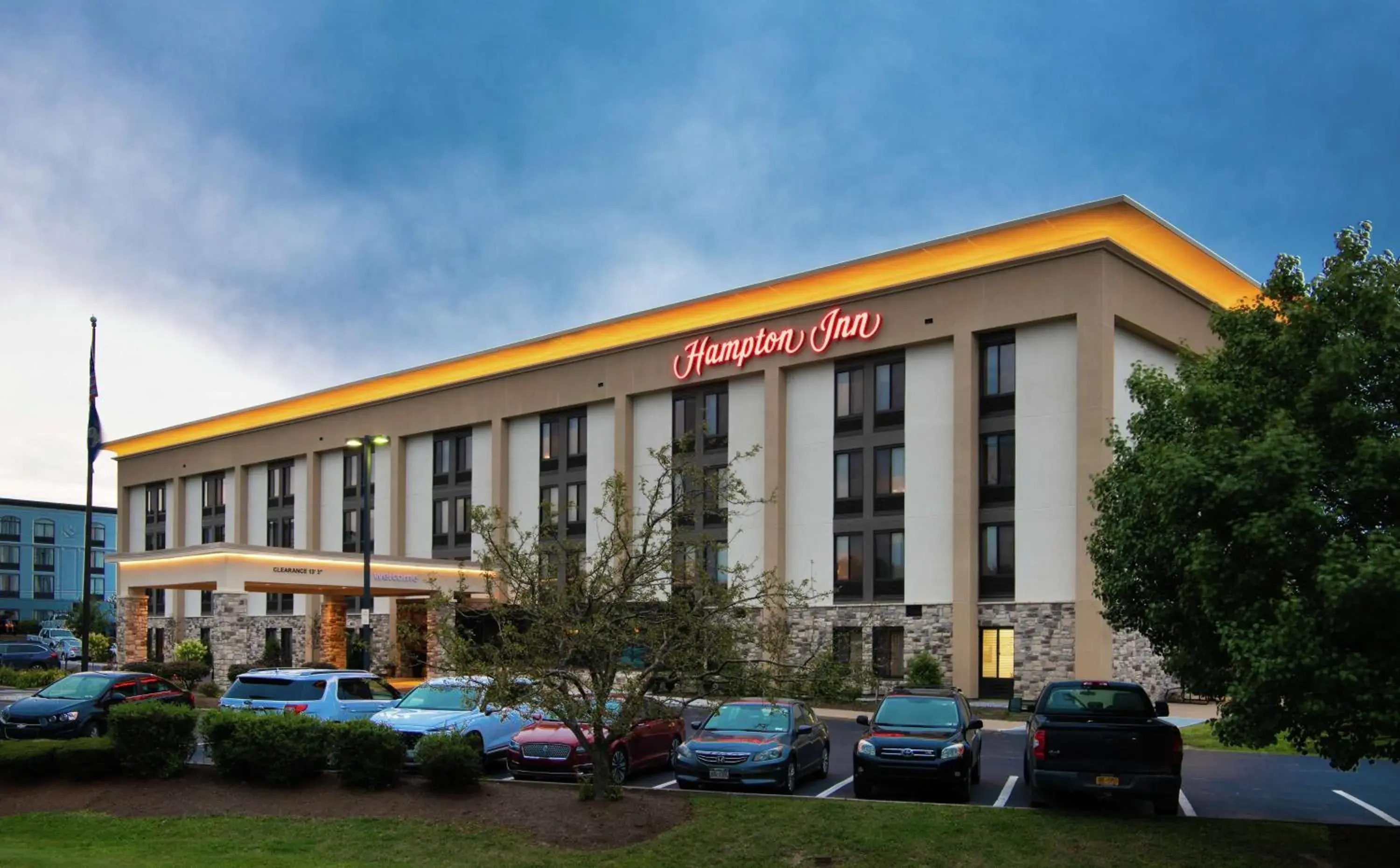 Property building in Hampton Inn Erie-South Property building in Hampton Inn Erie-South