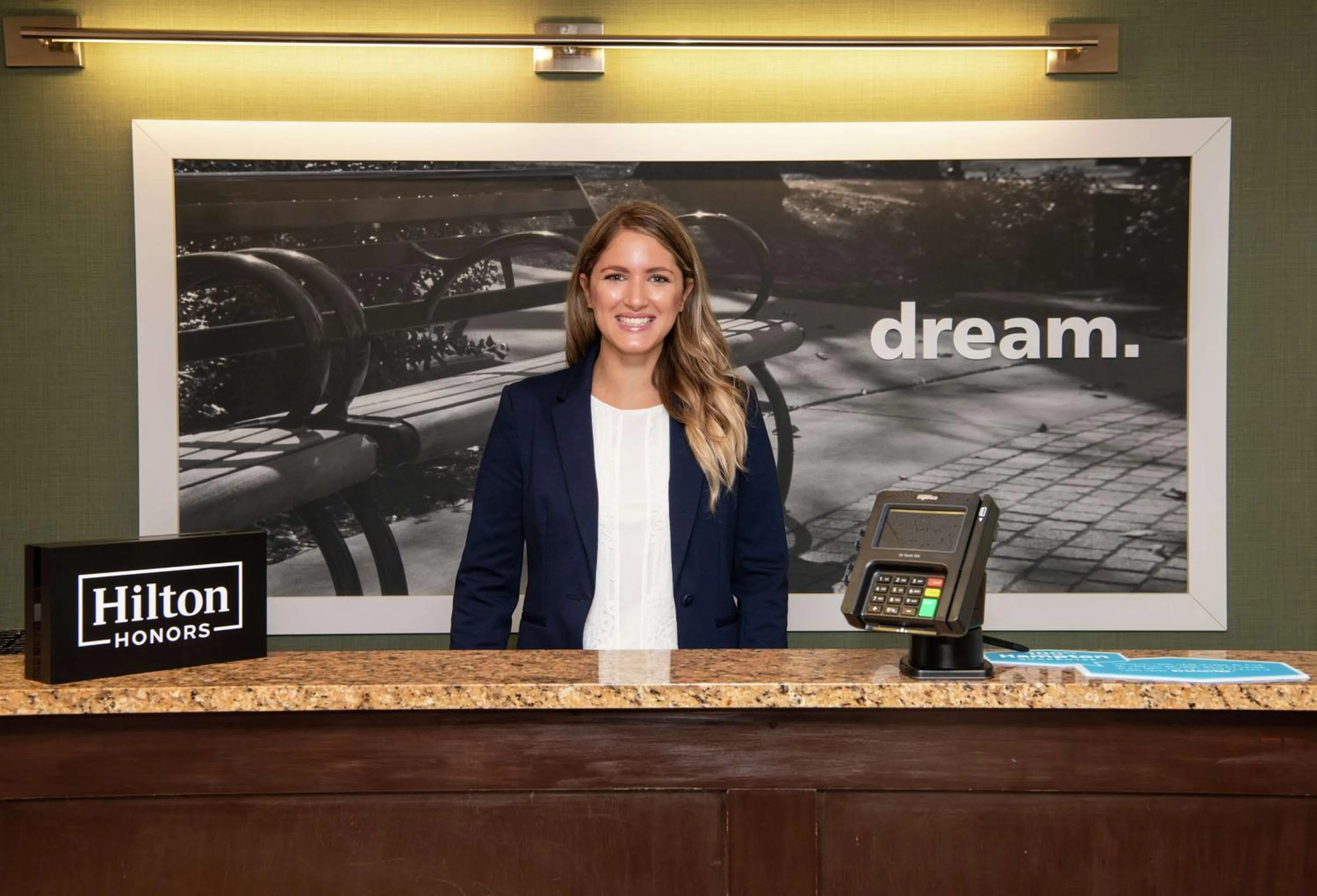 Lobby or reception in Hampton Inn Erie-South