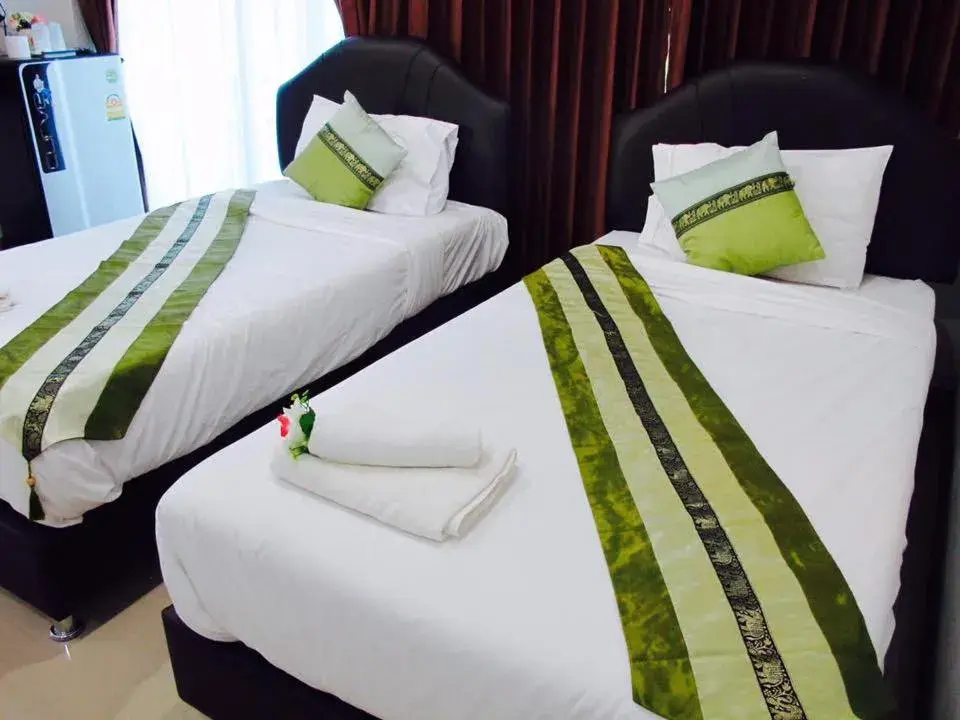 Bed in Retro Twin Home @Maesot Bed in Retro Twin Home @Maesot