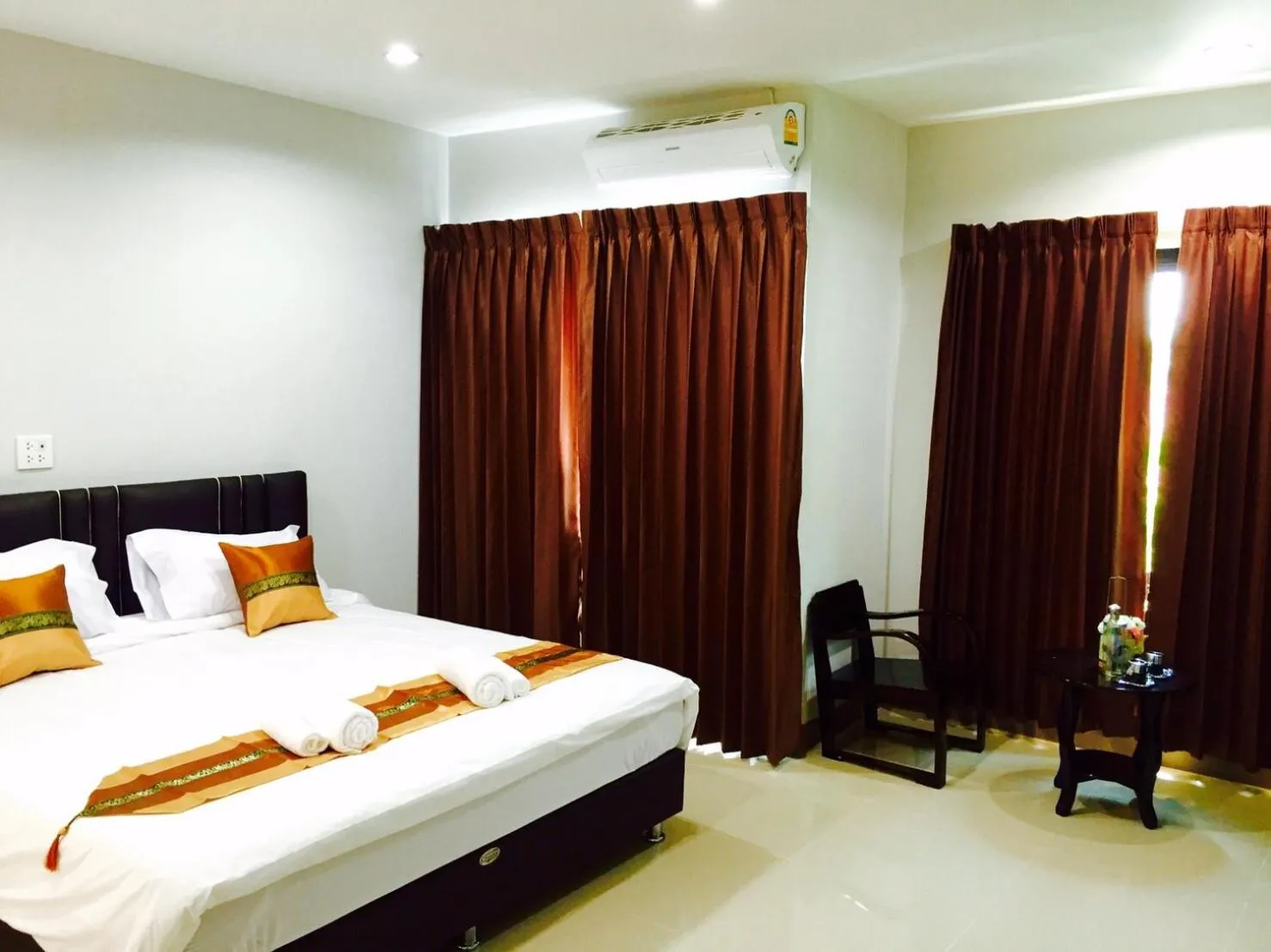 Bed in Retro Twin Home @Maesot