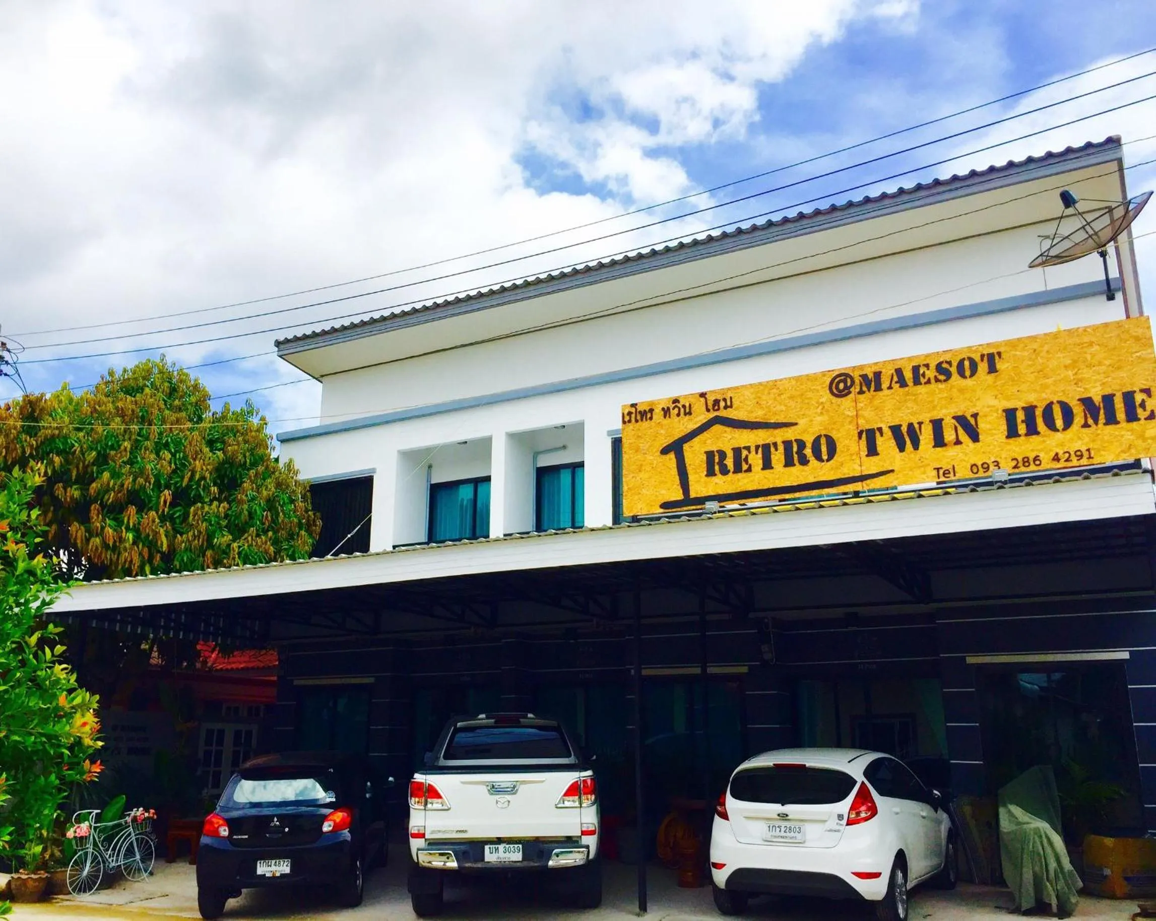 Property building in Retro Twin Home @Maesot
