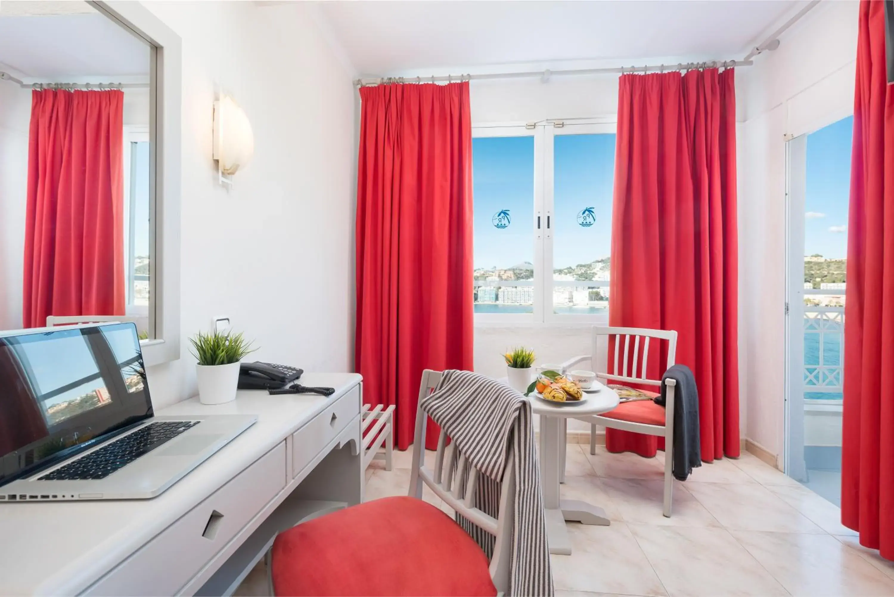 Double or Twin Room with Sea View in Playas del Rey Double or Twin Room with Sea View in Playas del Rey