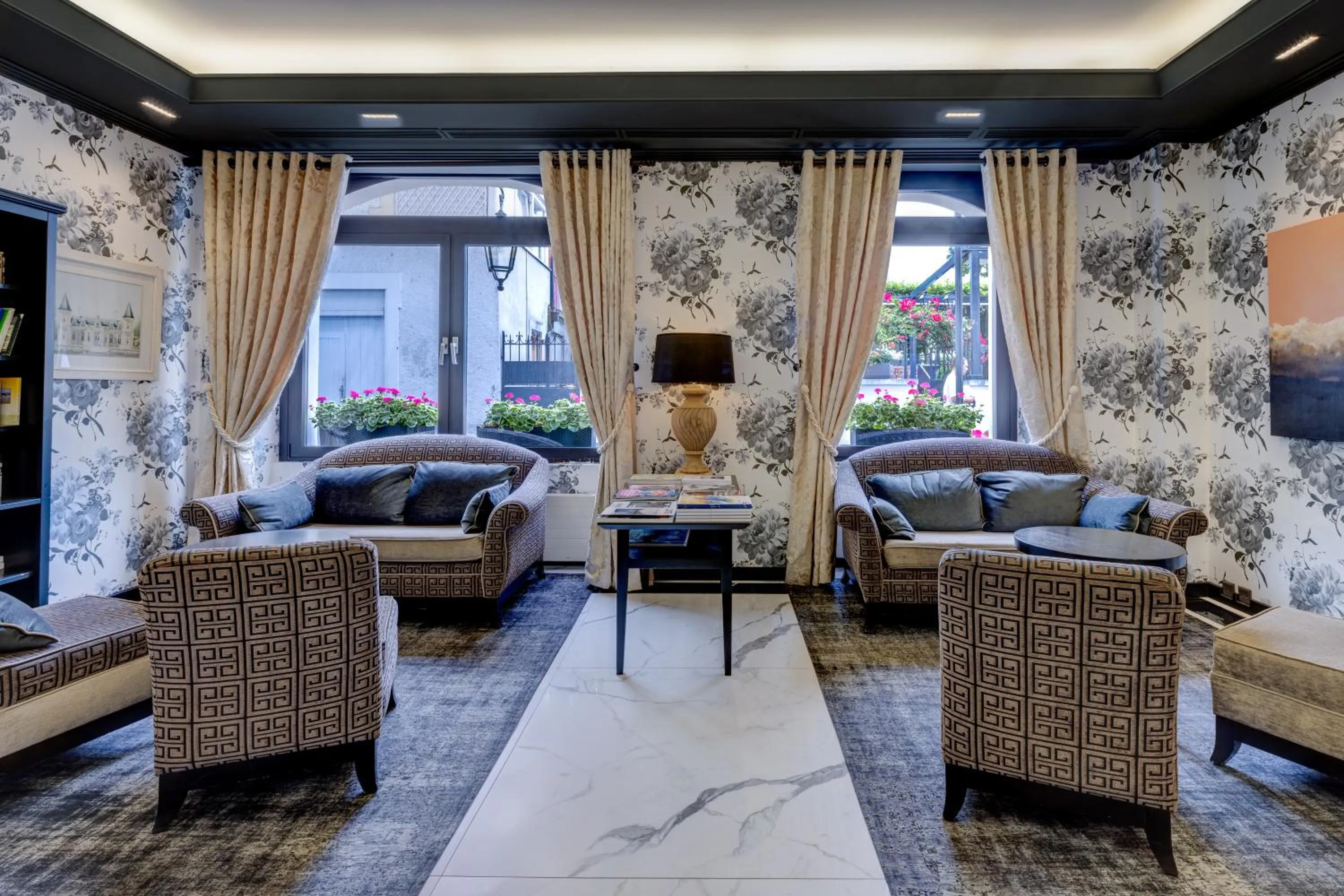 Living room in Romantik Hotel Mont Blanc au Lac