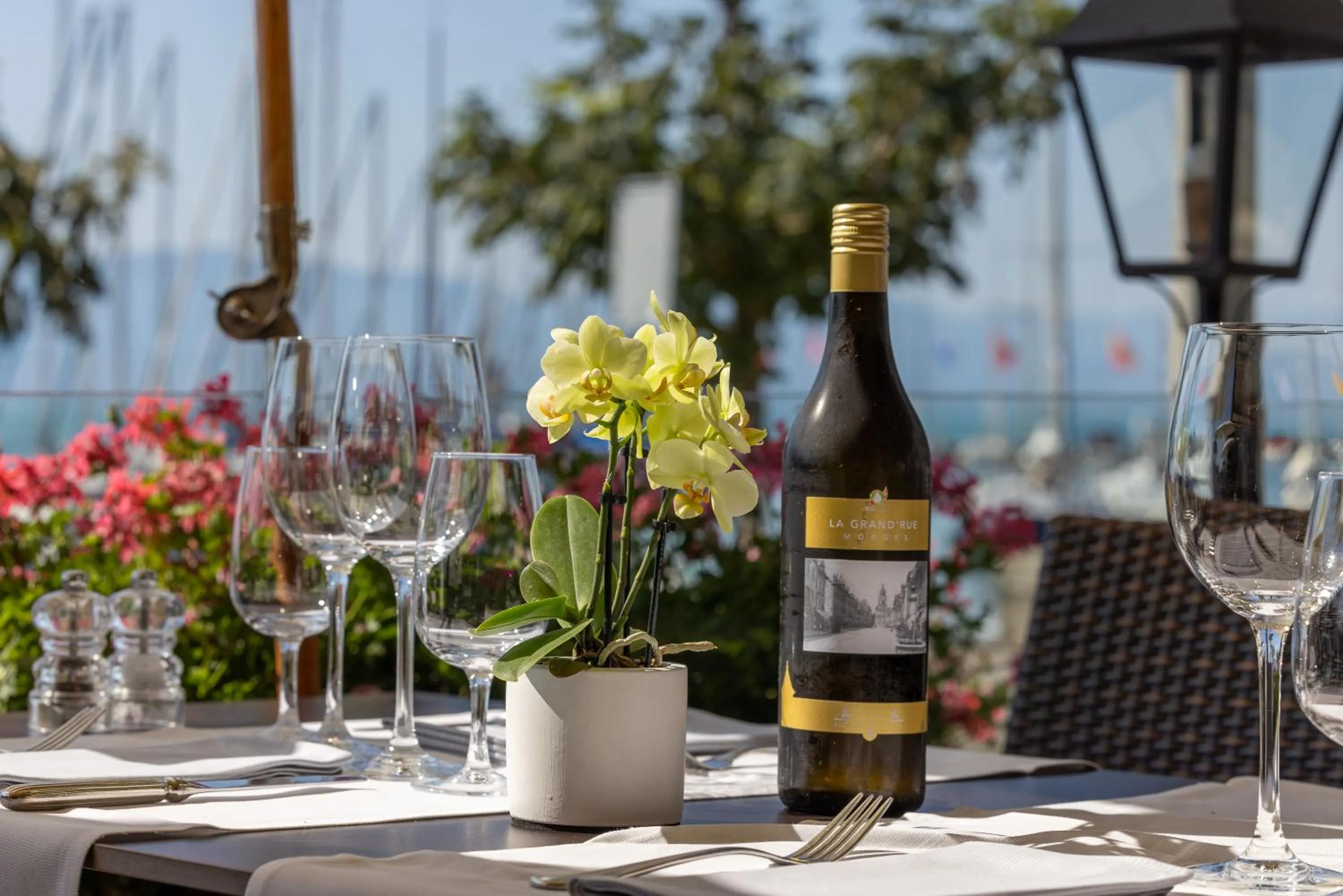 Restaurant/places to eat in Romantik Hotel Mont Blanc au Lac