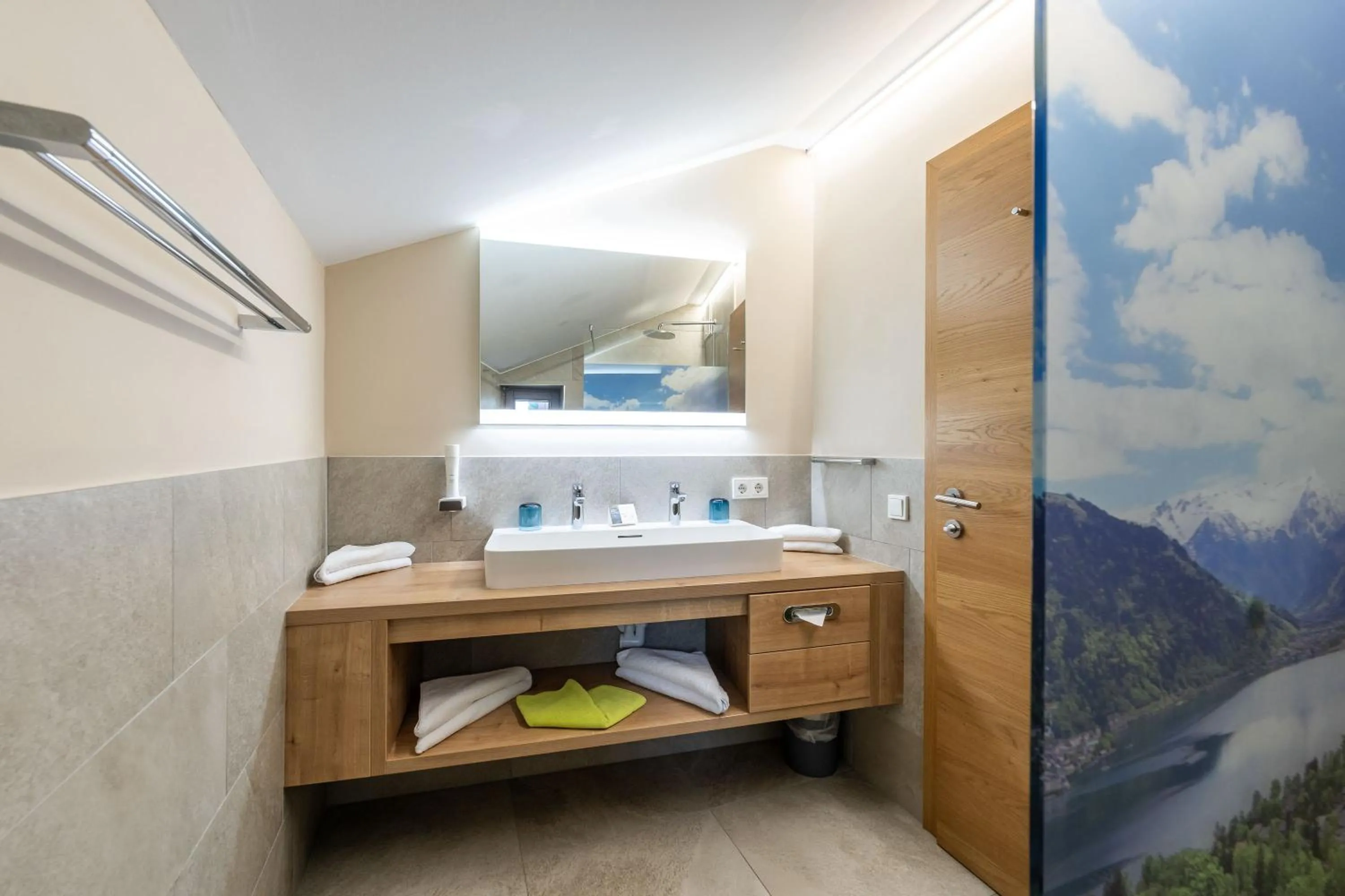 Bathroom in Hotel zum Hirschen Zell am See