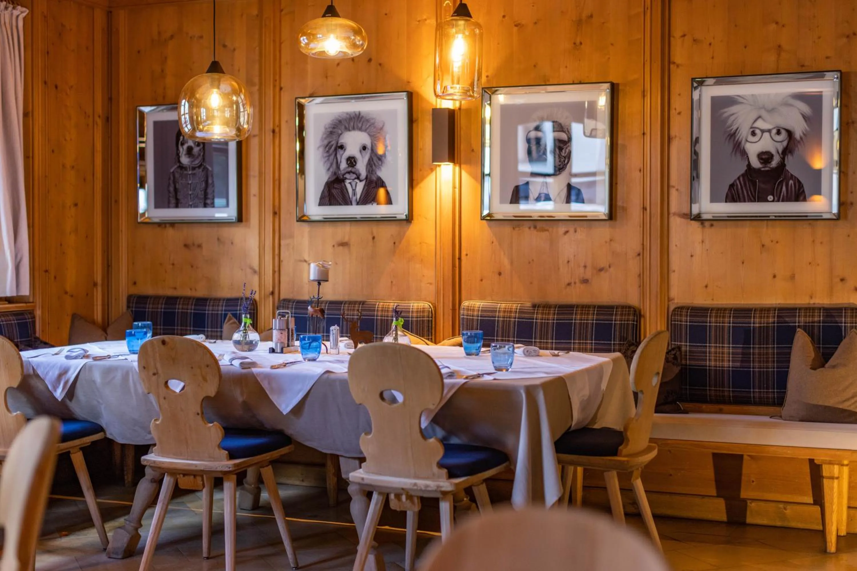 Restaurant/places to eat in Hotel zum Hirschen Zell am See