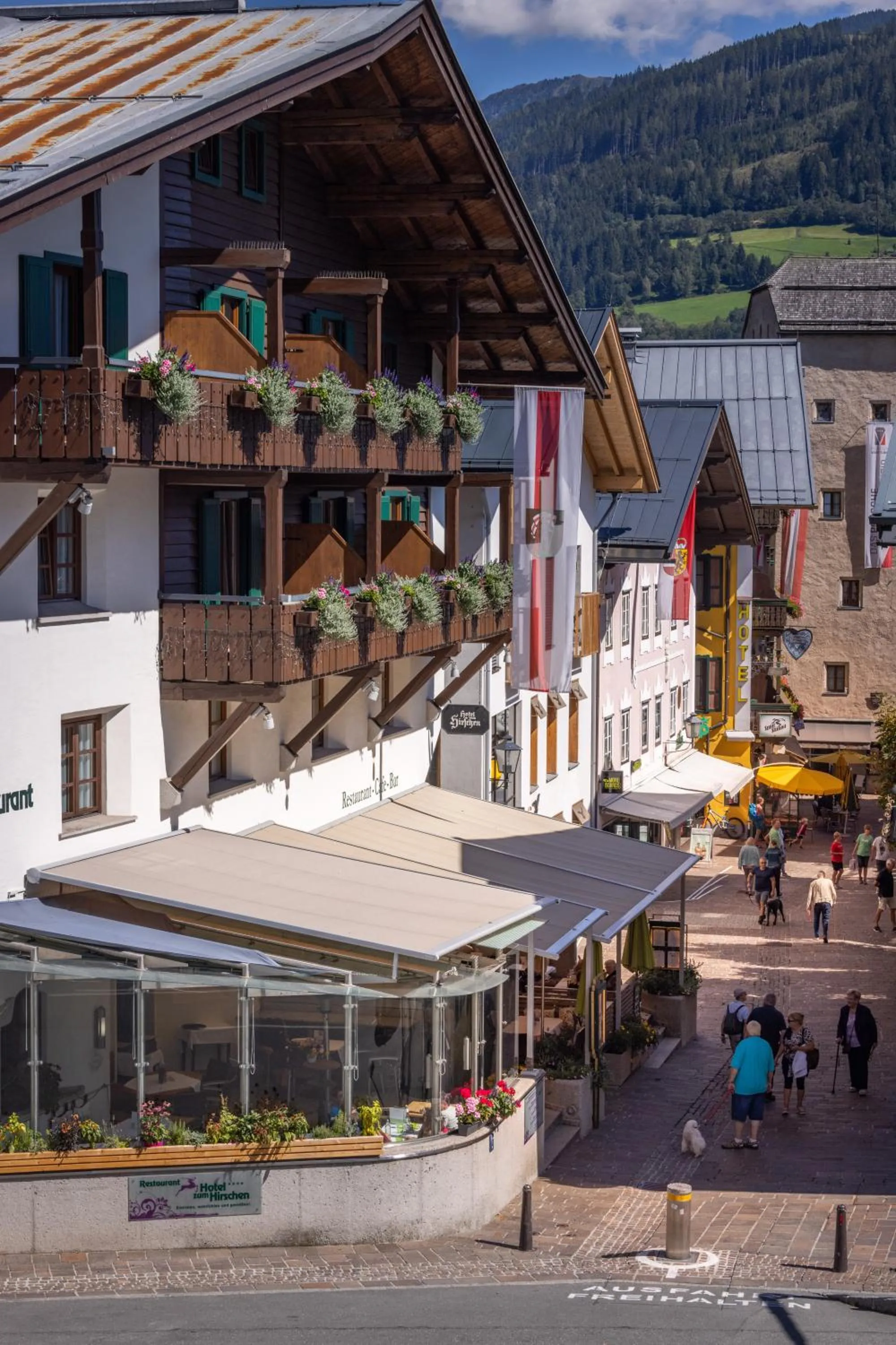 Property building in Hotel zum Hirschen Zell am See