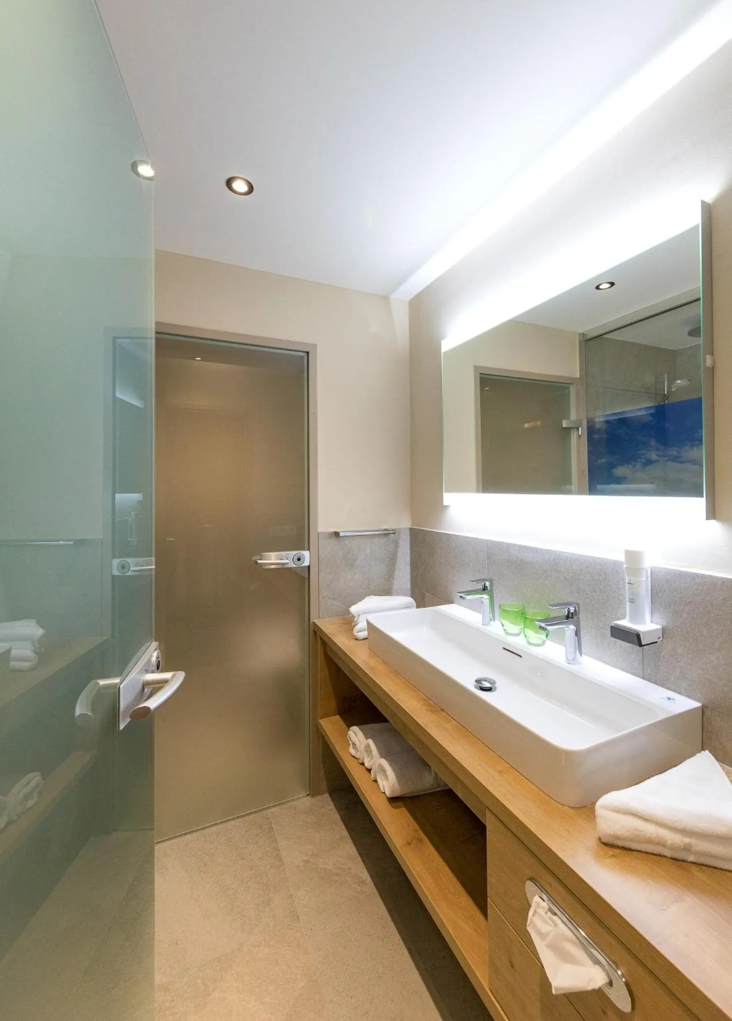 Bathroom in Hotel zum Hirschen Zell am See