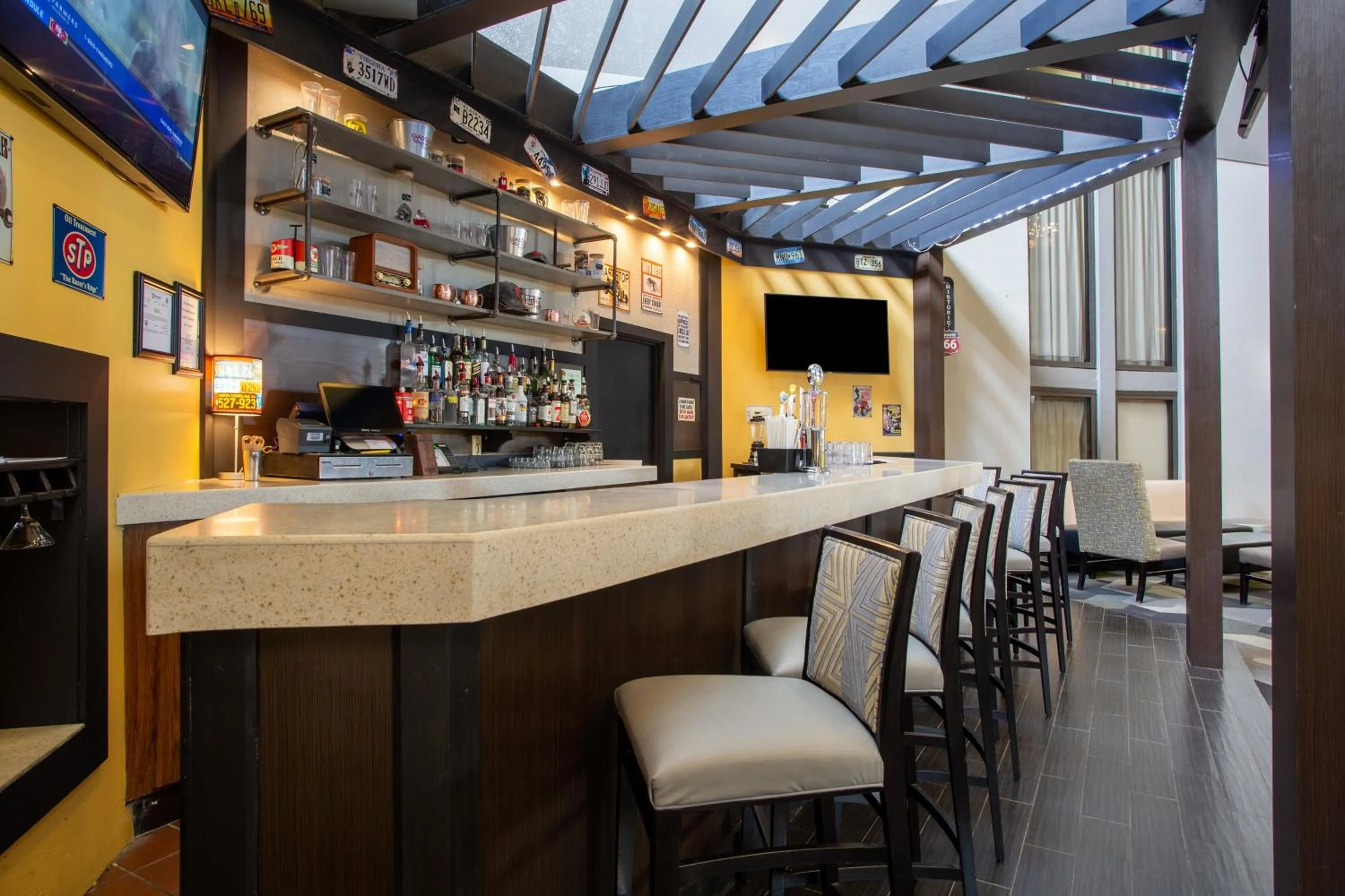 Restaurant/places to eat in Holiday Inn Morgantown - Reading Area by IHG